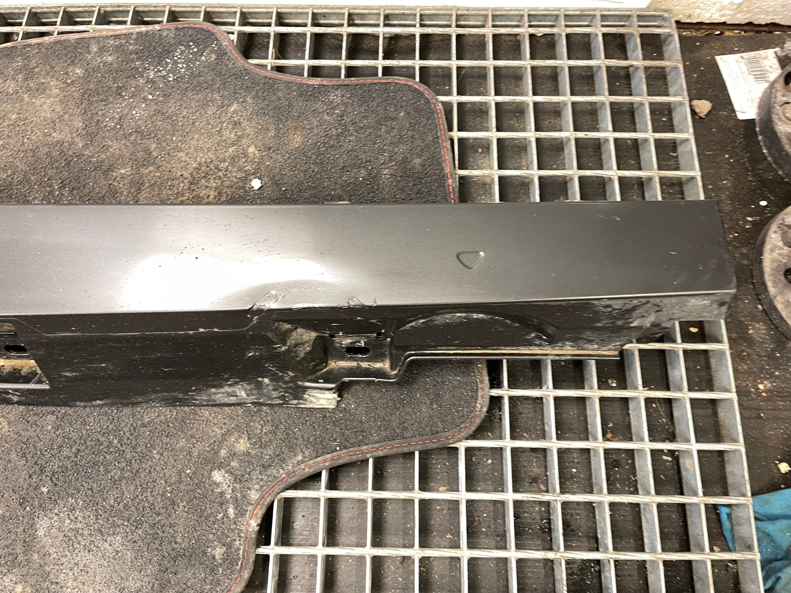 VW PASSAT B8 moulding threshold right 3G0853858F LB7R