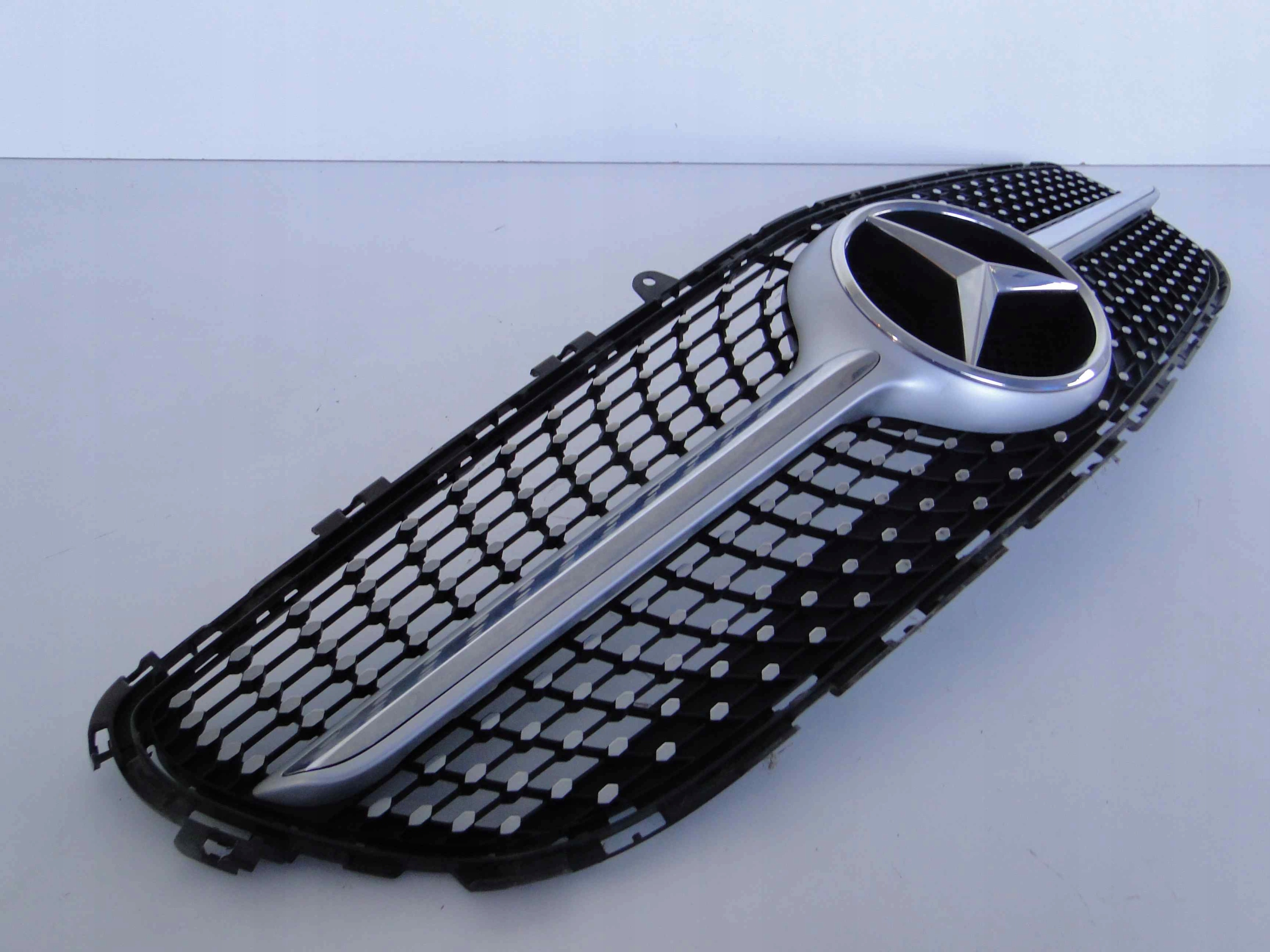 MERCEDES CLS 218 LIFT GRILL ATRAPA DIAMENT AMG Numer katalogowy części A2188853265