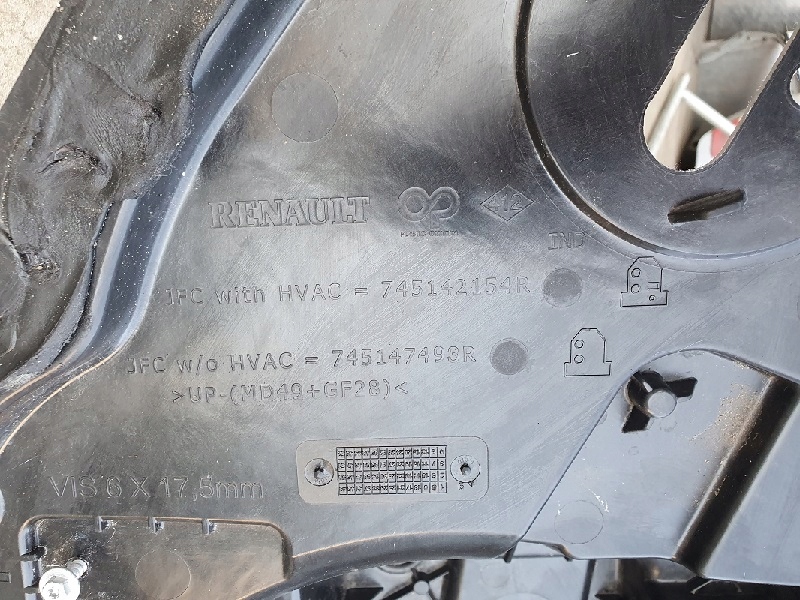 RENAULT ESPACE V 2.0DCI ADBLUE WNĘKA WANNA PODŁOGA Producent części Renault OE