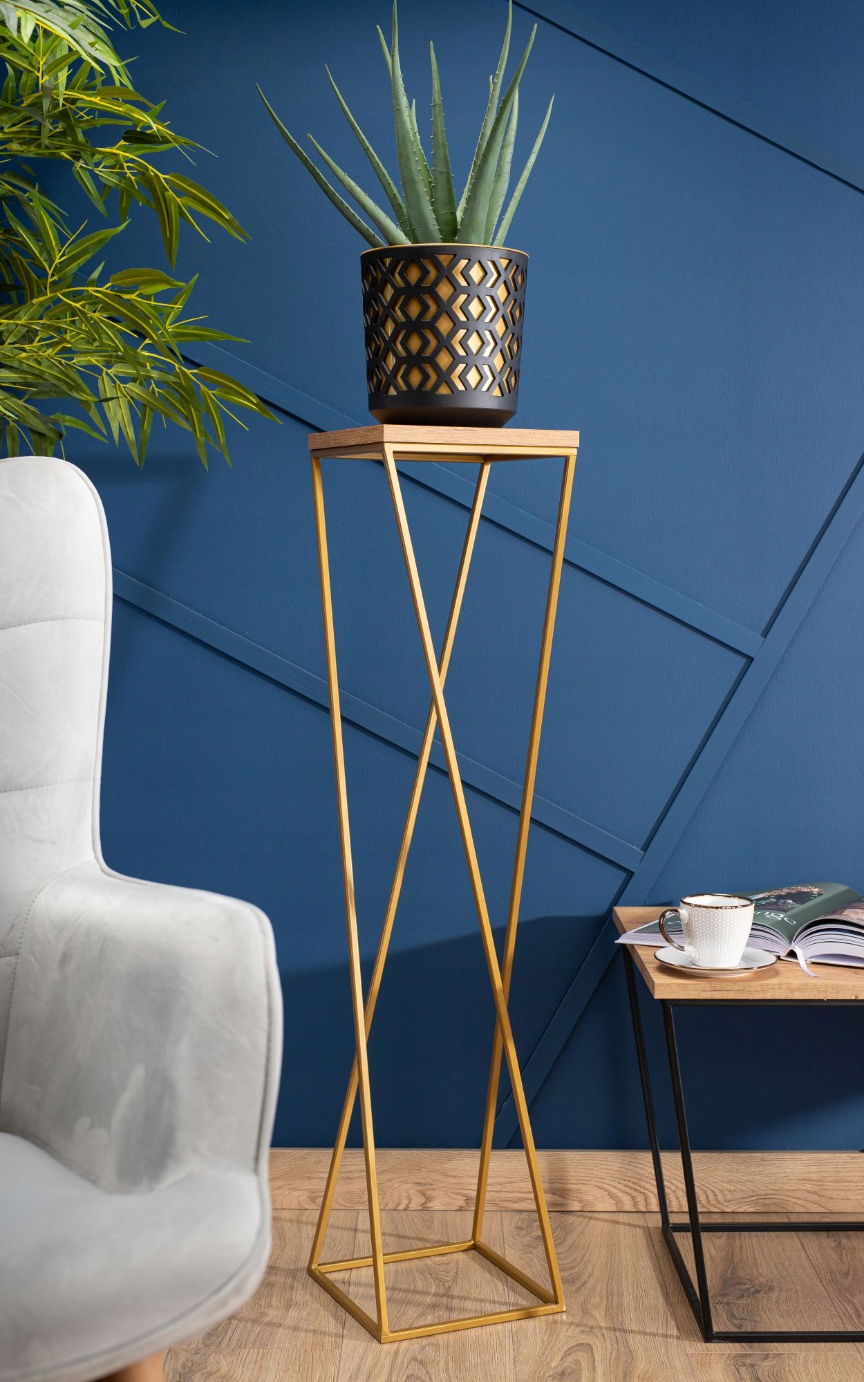 INDUSTRIALNY KWIETNIK STOJĄCY NA ROŚLINY METALOWY Maks. szerokość 24 cm