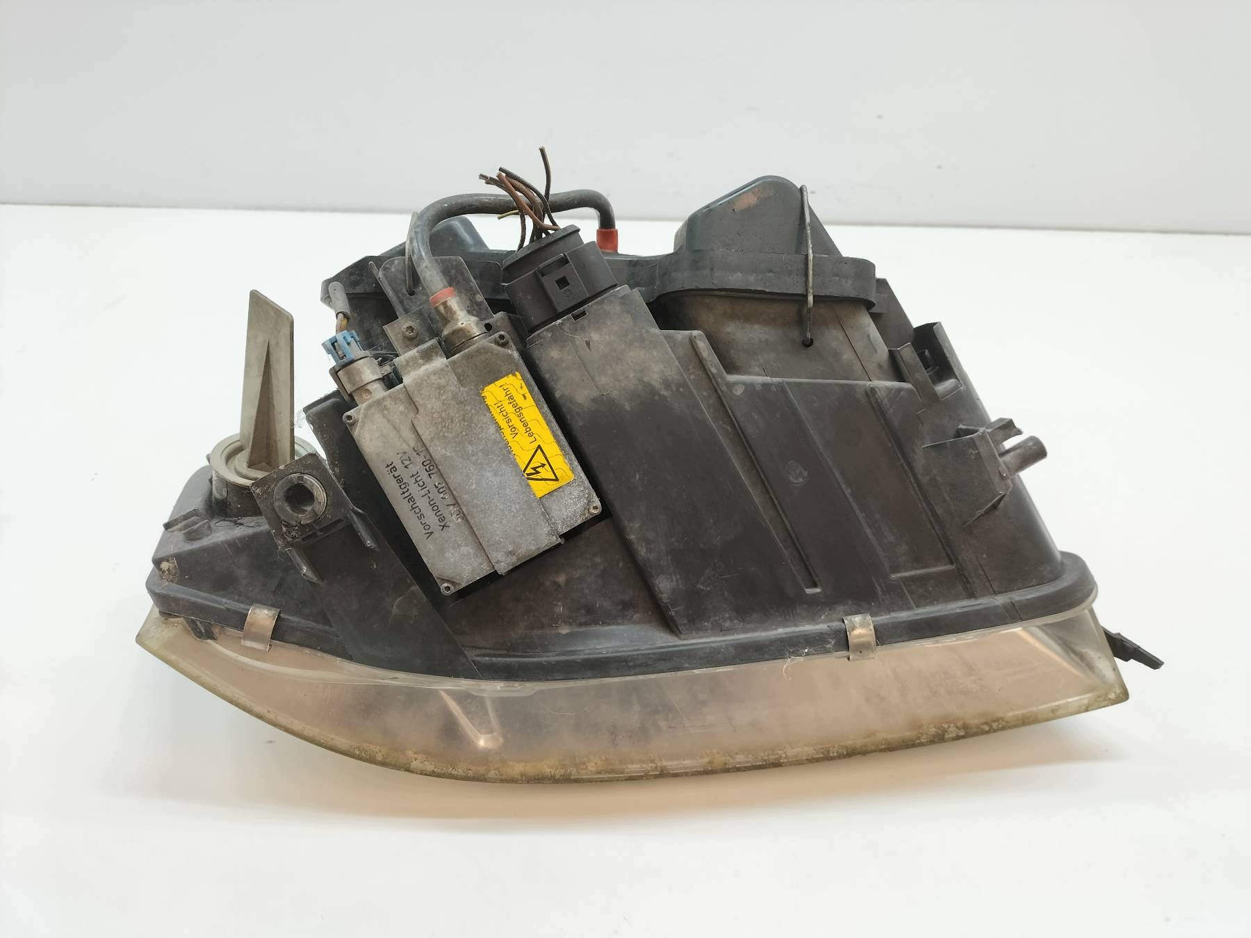 light front left EUROPA XENON Audi A6 II (1997-2004) C5