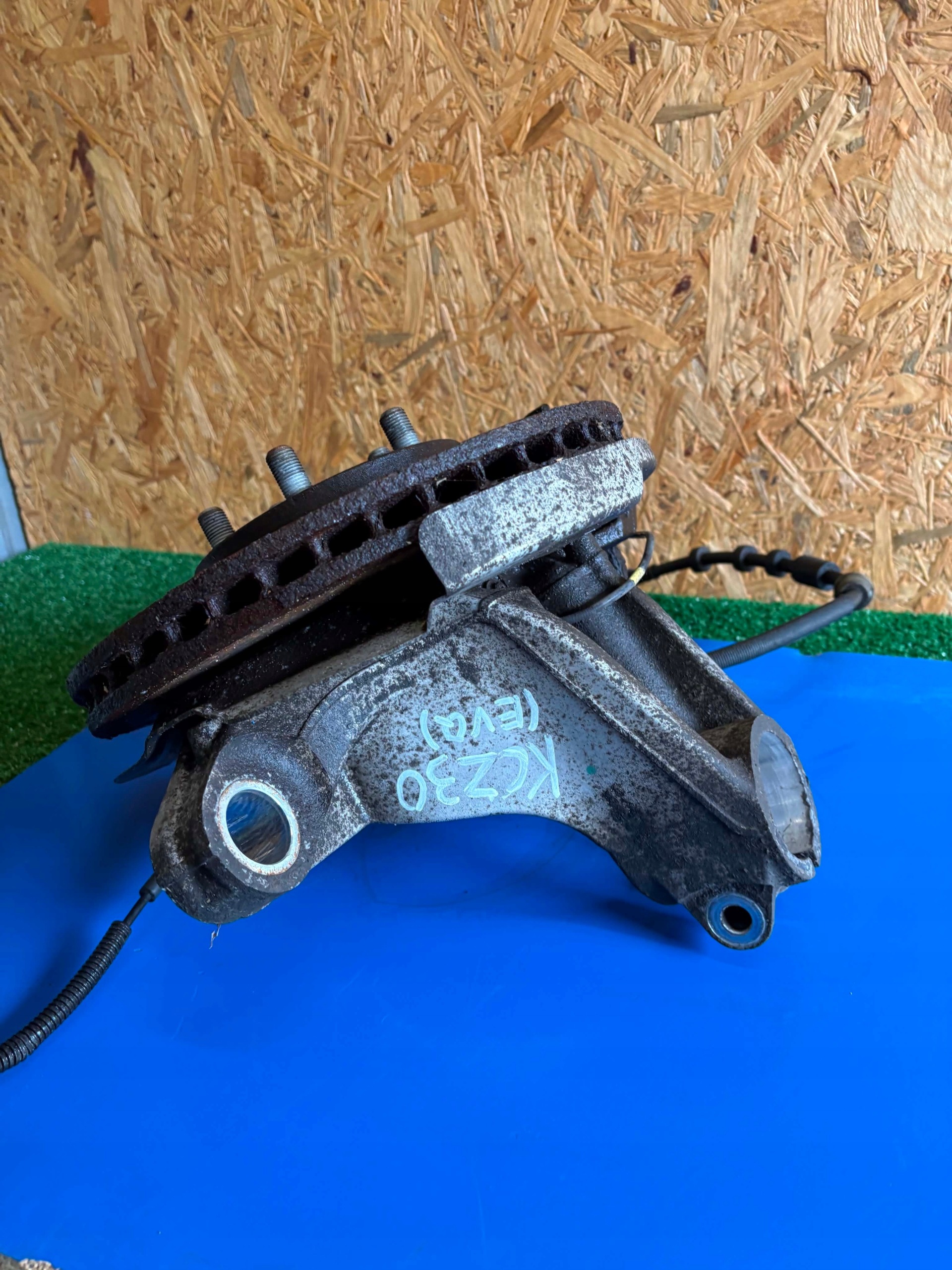 Mozzo FUSELLO perno mozzo Destra Anteriore disco PINZA FRENO KOMPLET LAND RANGE ROVER EVOQUE