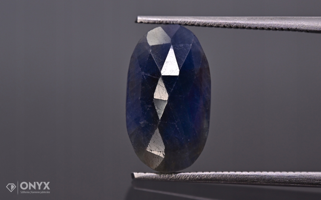 Safír fasetovaná rozeta ovál 14x8 mm