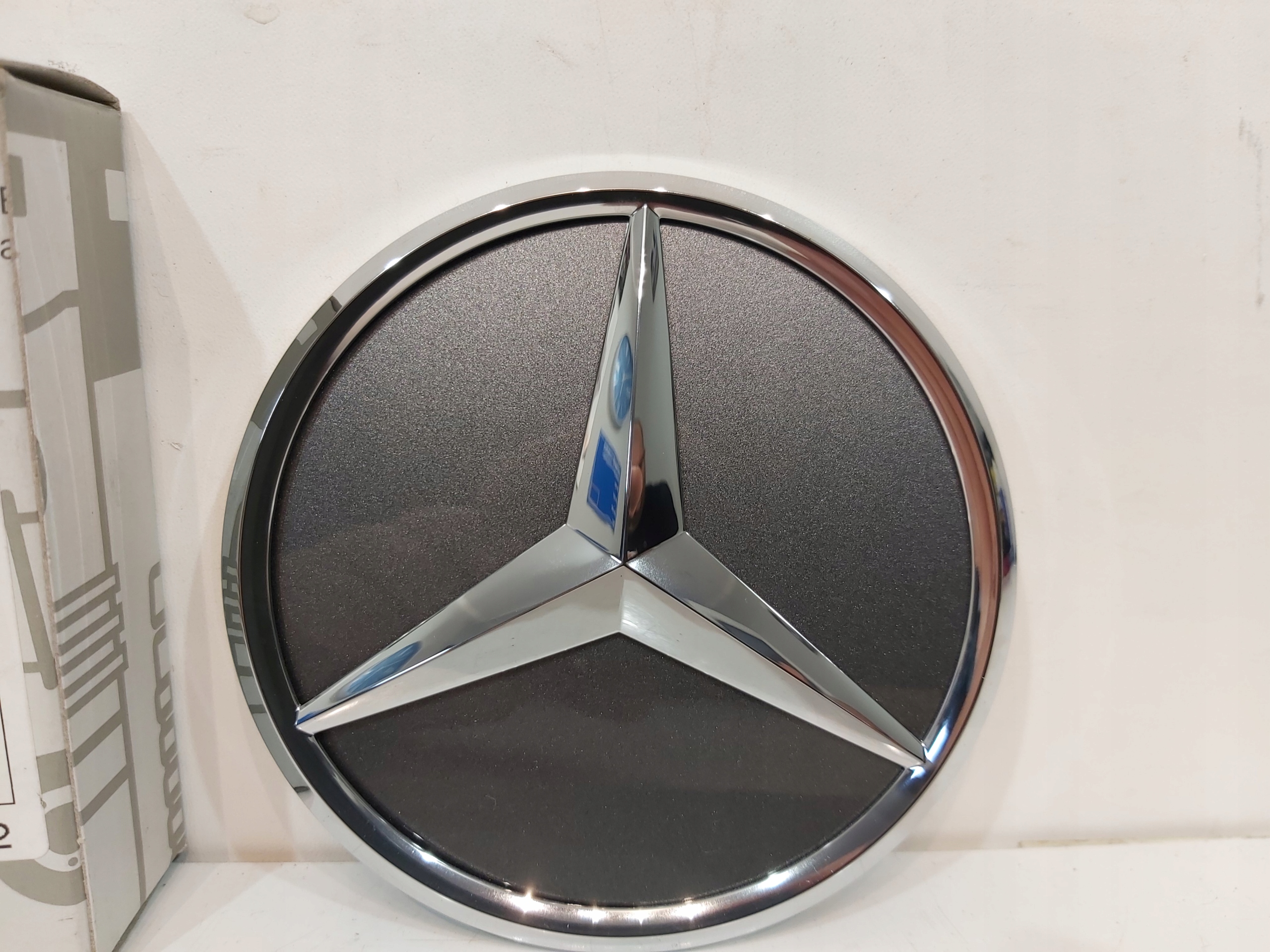 EMBLEMAT GWIAZDA MERCEDES A0998108500 NOWY Marka Mercedes-Benz