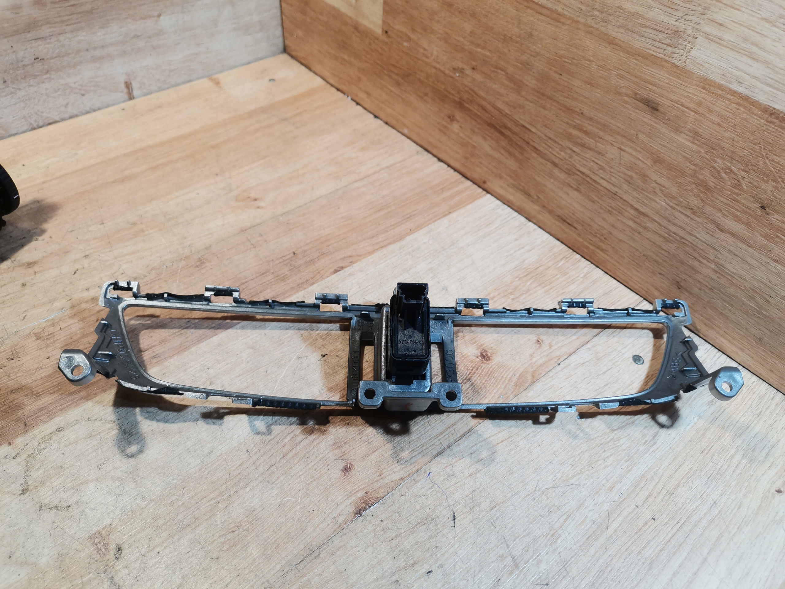 frame DEKOR KRATEK air conditioning devices central MAZDA 6 GJ GHP955725