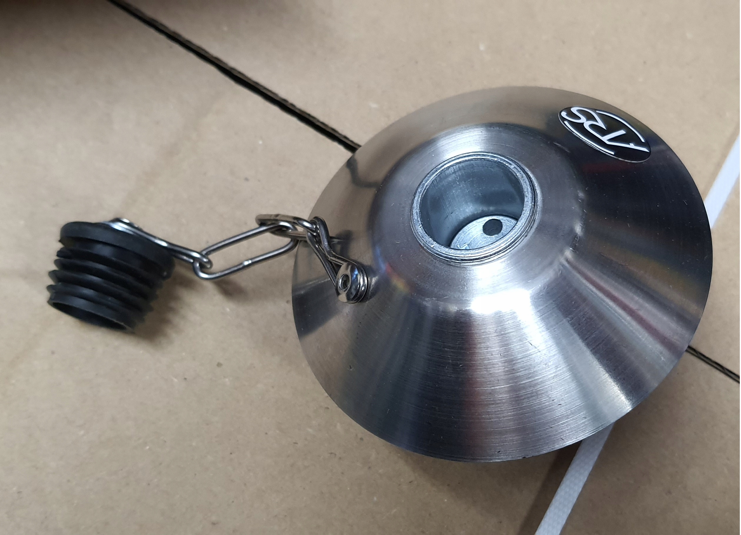 KWP049 - Замок топливного бака fi 60-конус TIR TRUCK