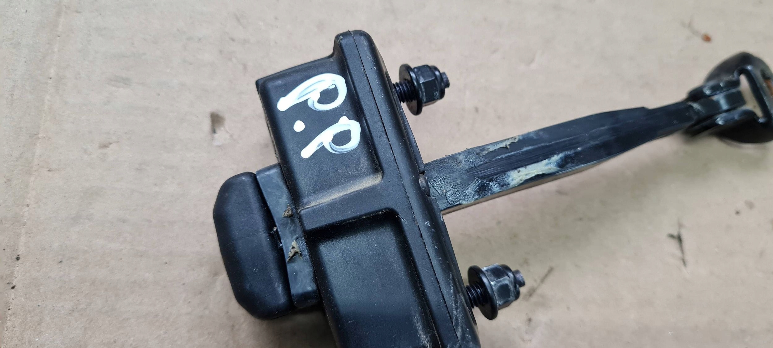 Maserati Quattroporte VI limiter door front front