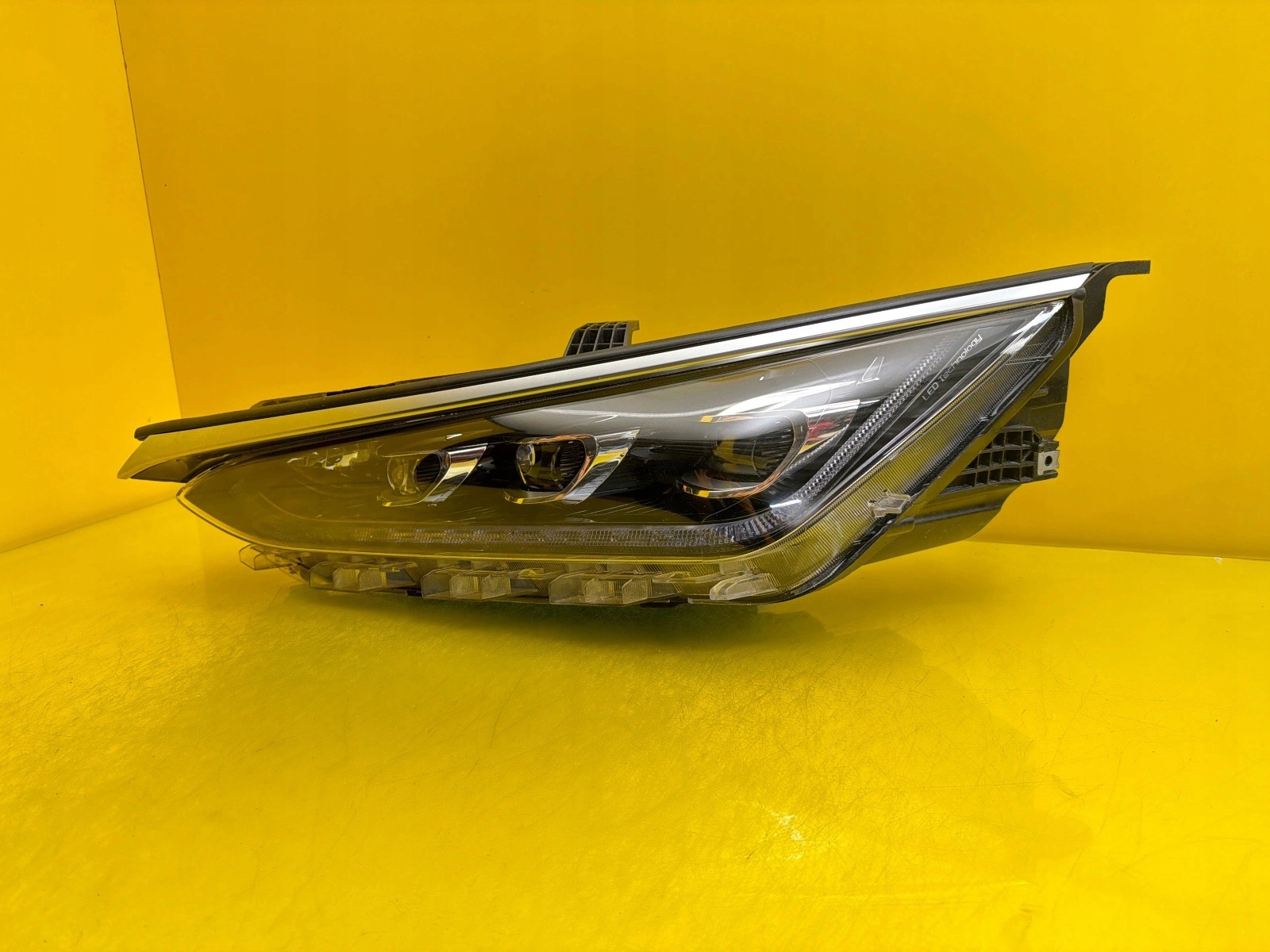 feu gauche avant Byd Tang II 2 2018- Full Led 2018- STE-4121010C