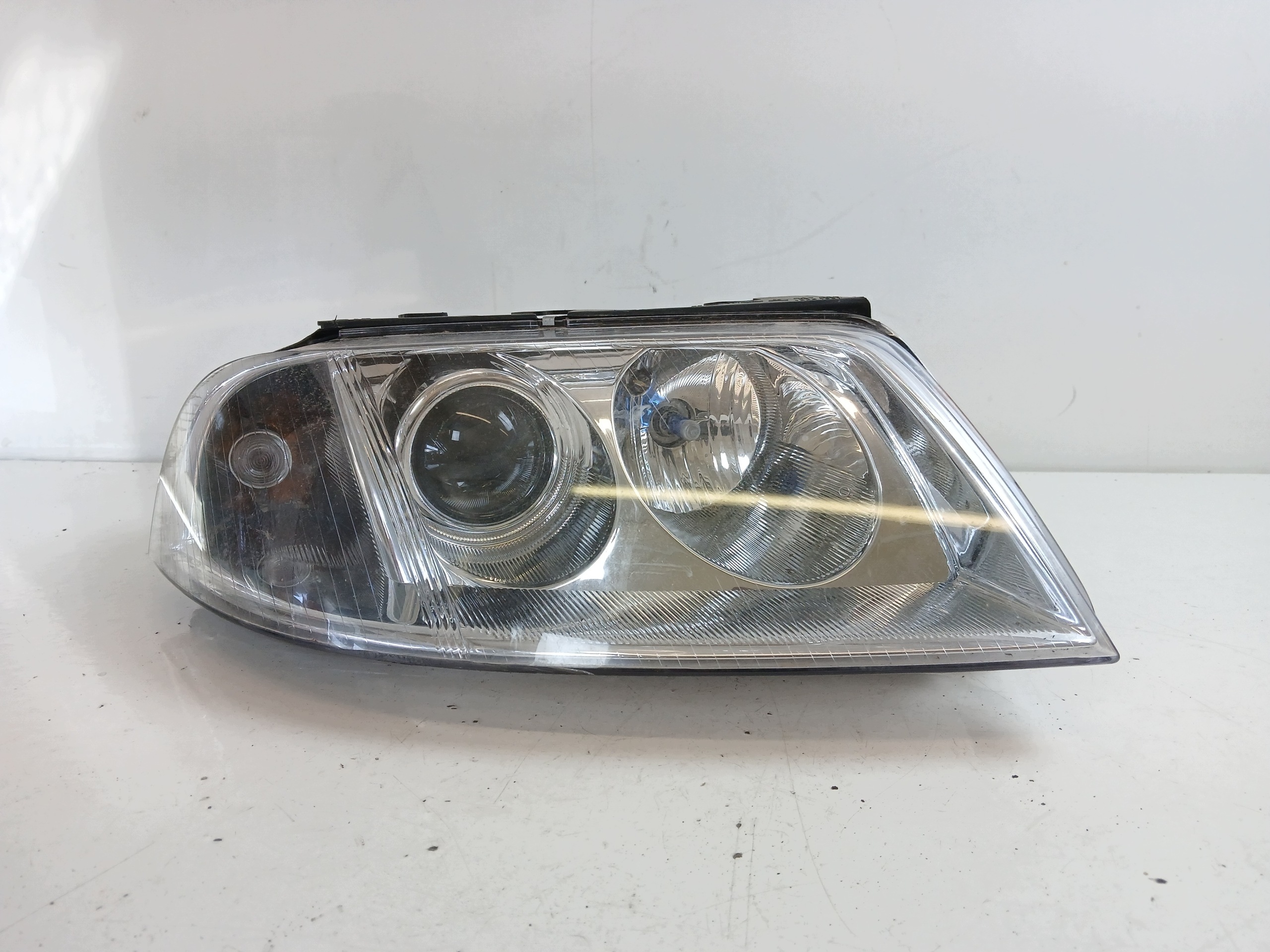 VW PASSAT B5 LIFT light right front lens