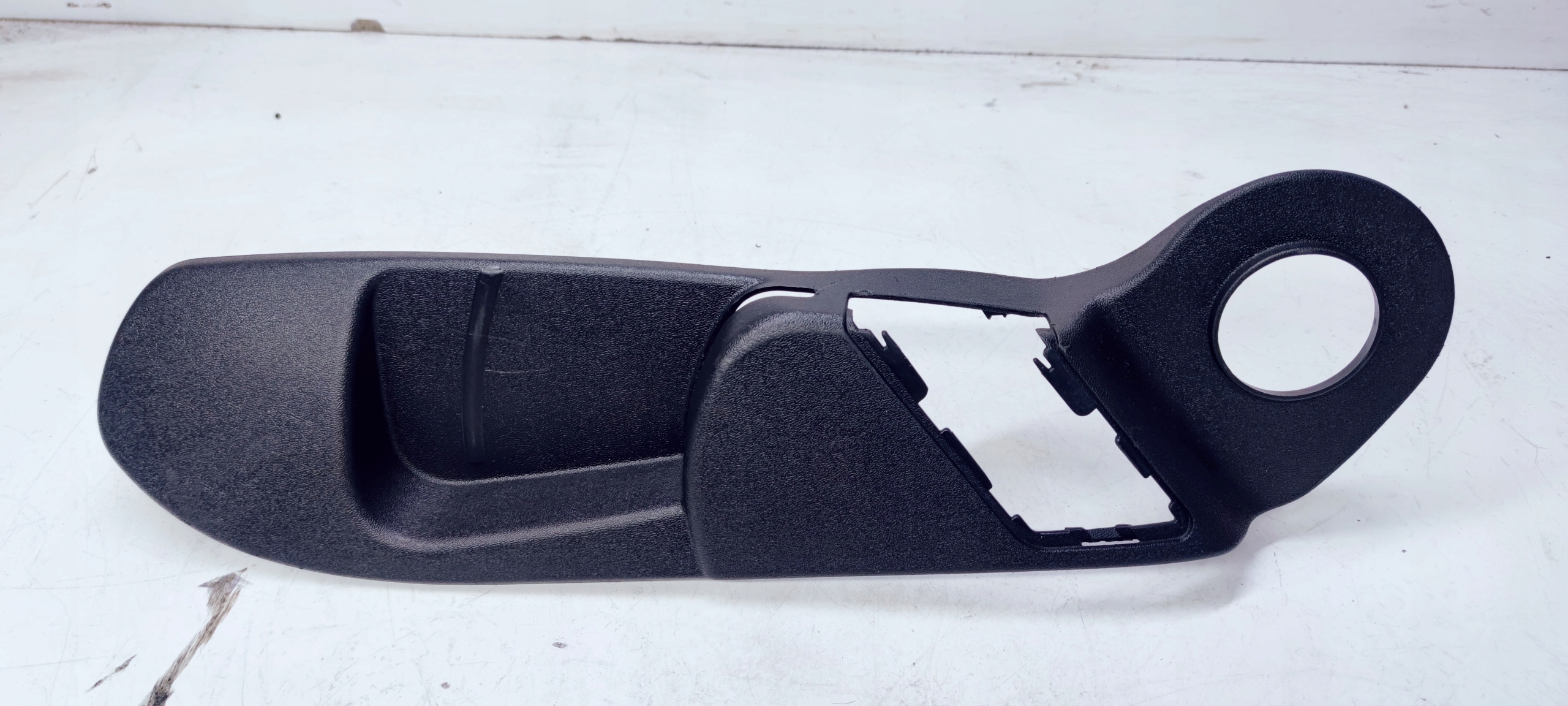 cover spoiler seat left AUDI A6 C6 2100035L
