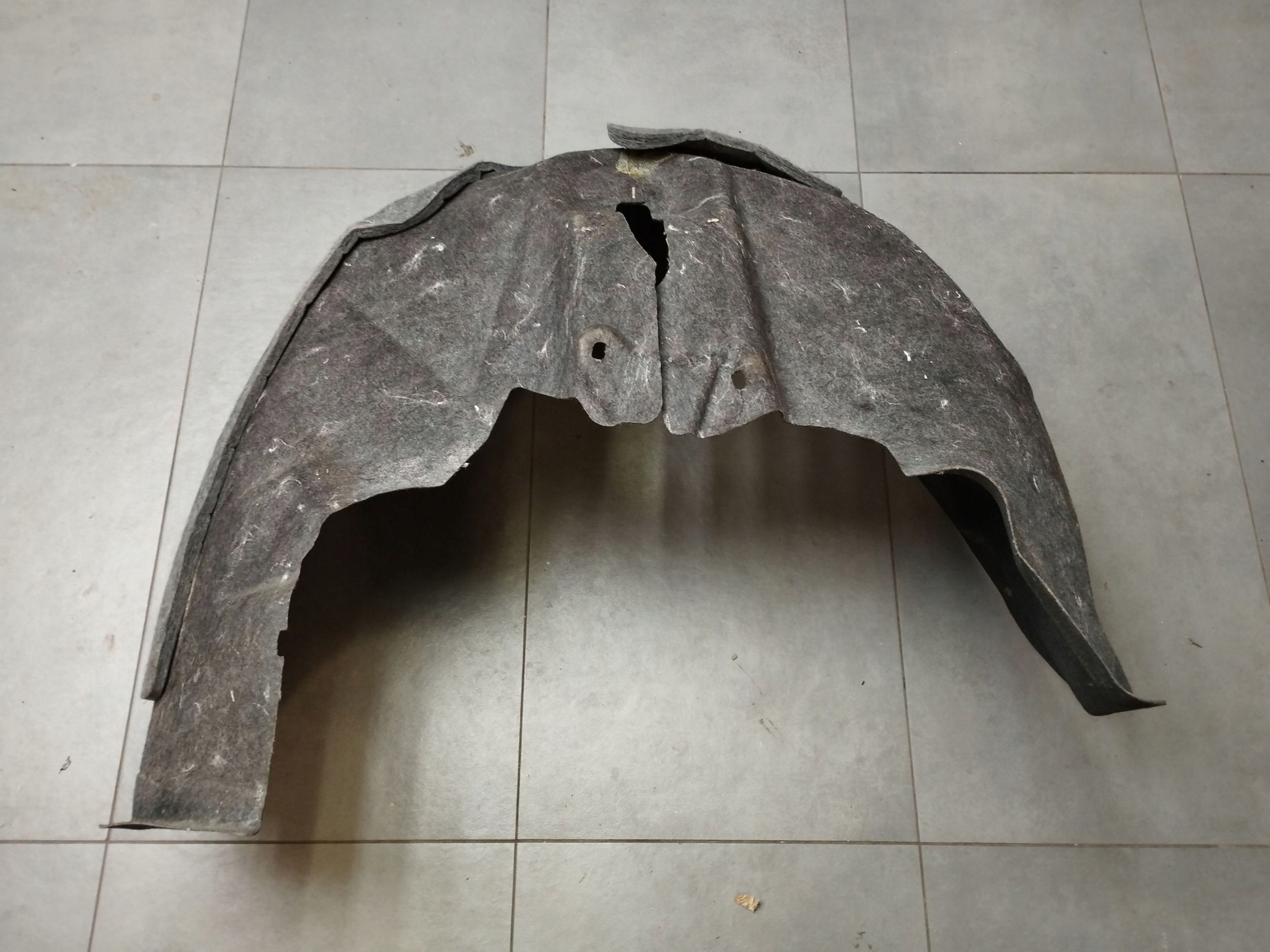 Audi A5 Sportback 8TA 2016 mudguard right rear part