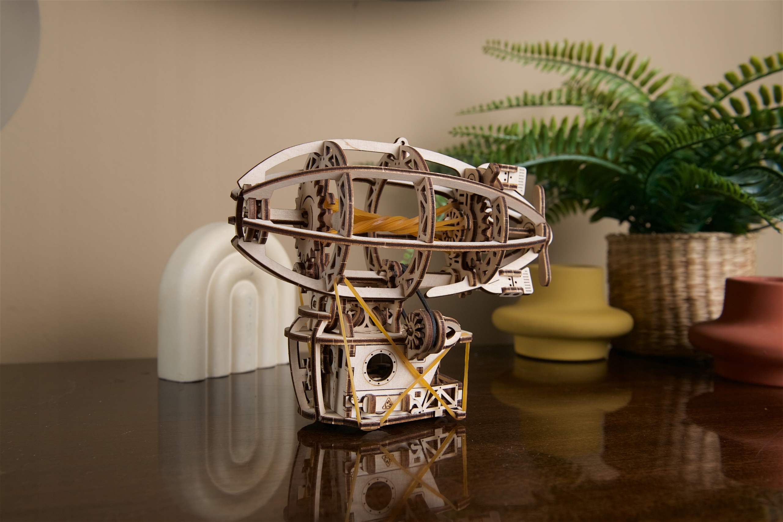 Sterowiec Steampunkowy UGEARS DREWNIANY MECHANICZNY MODEL 3D DO SKŁADANIA Wiek dziecka 14 lat +