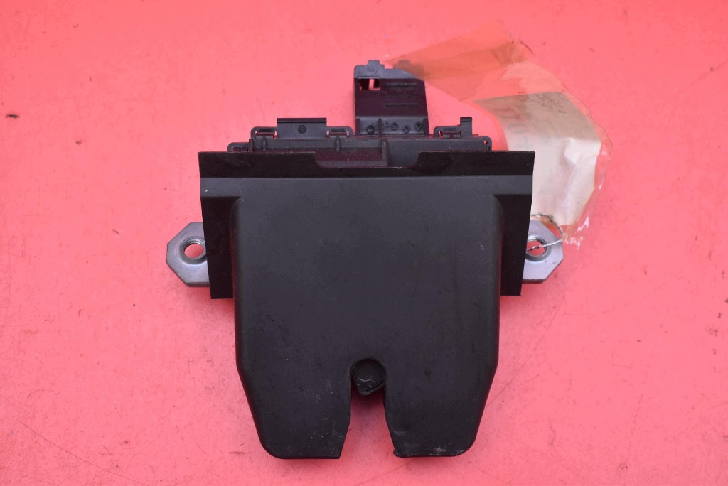lock bonnet rear part boot 31335870 VOLVO V40 2 II 12-16
