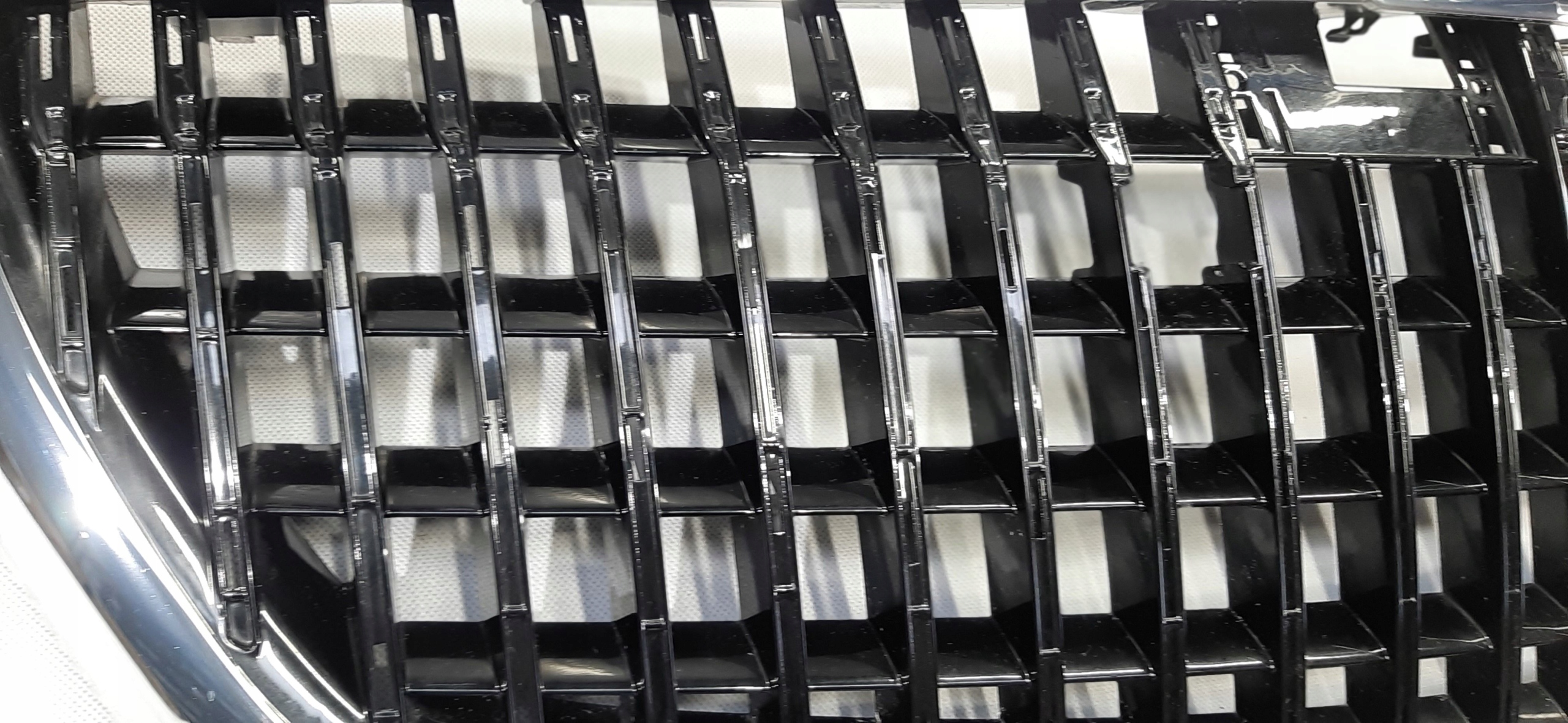 MERCEDES S-CLASS GRILL ATRAPA A2228805202 Jakość części (zgodnie z GVO) O - oryginał z logo producenta pojazdu (OE)