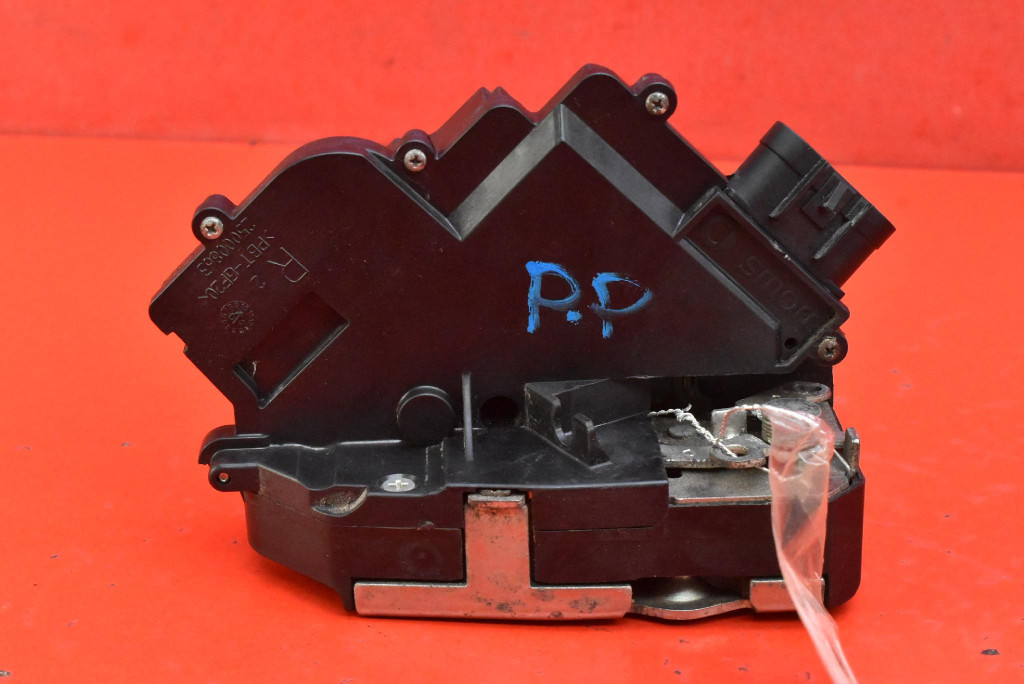 lock door right front front A4547200035 SMART FORFOUR 1 and 5D HB 04-06