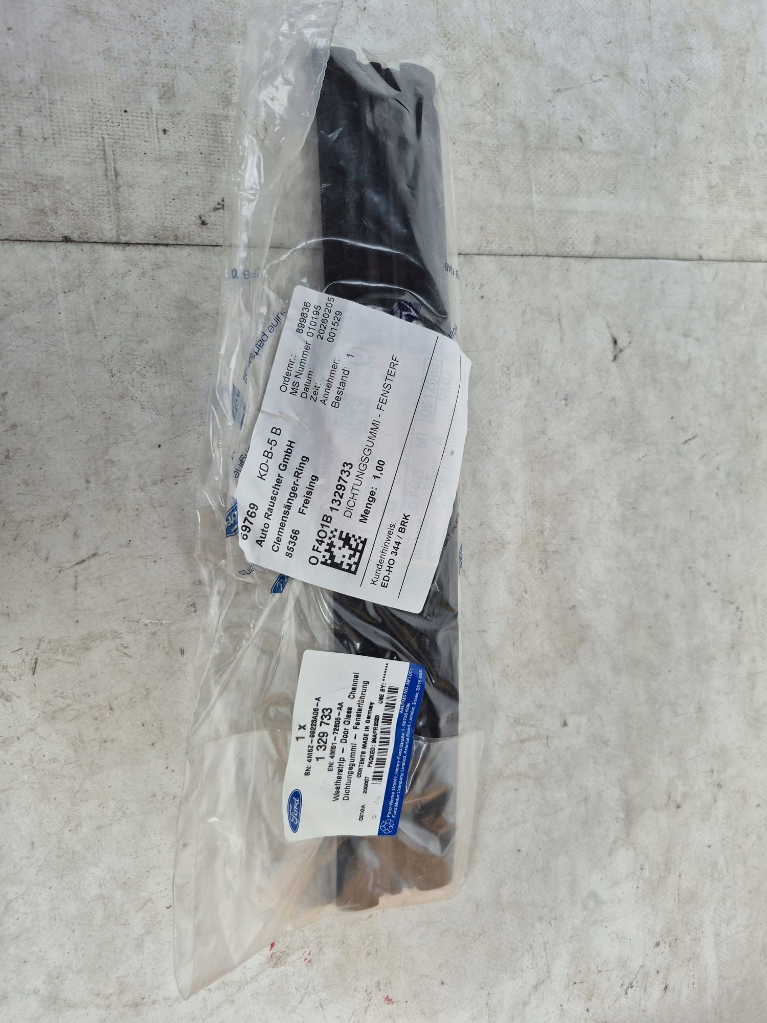 FORD gasket windows door 4M51-72605-AA