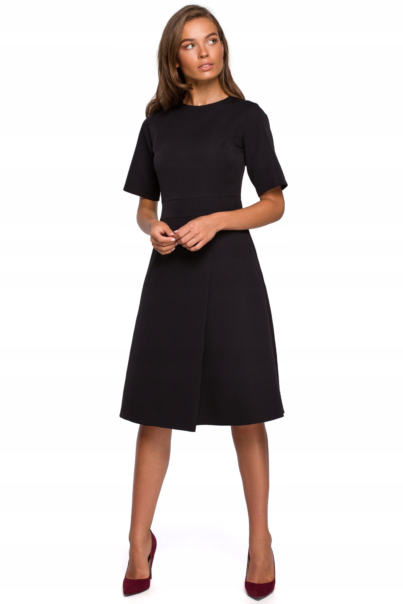 

Elegancka Sukienka Trapezowa na Przyjęcie XL