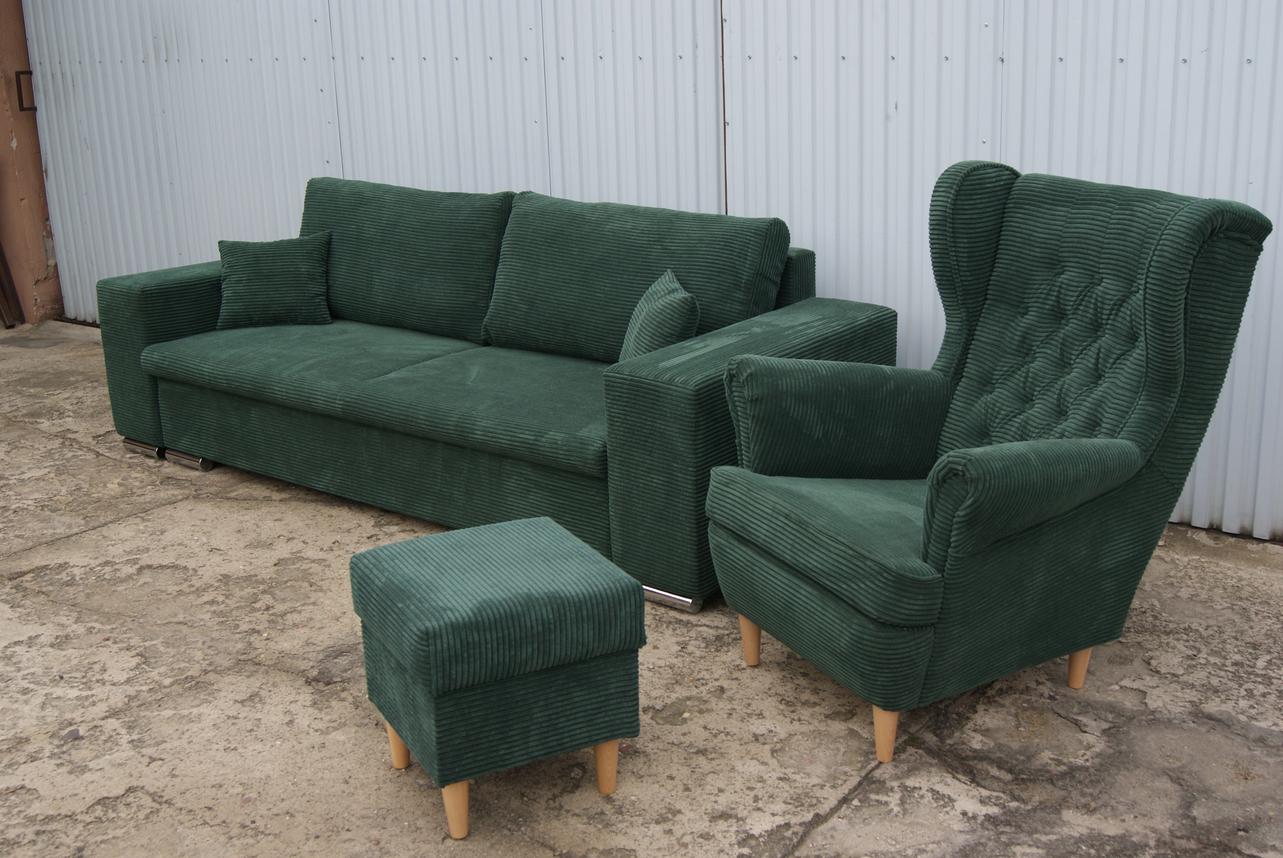 DUŻA KANAPA + FOTEL USZAK + PUFA modny SZTRUKS Powierzchnia spania - długość (cm) 181-190 cm