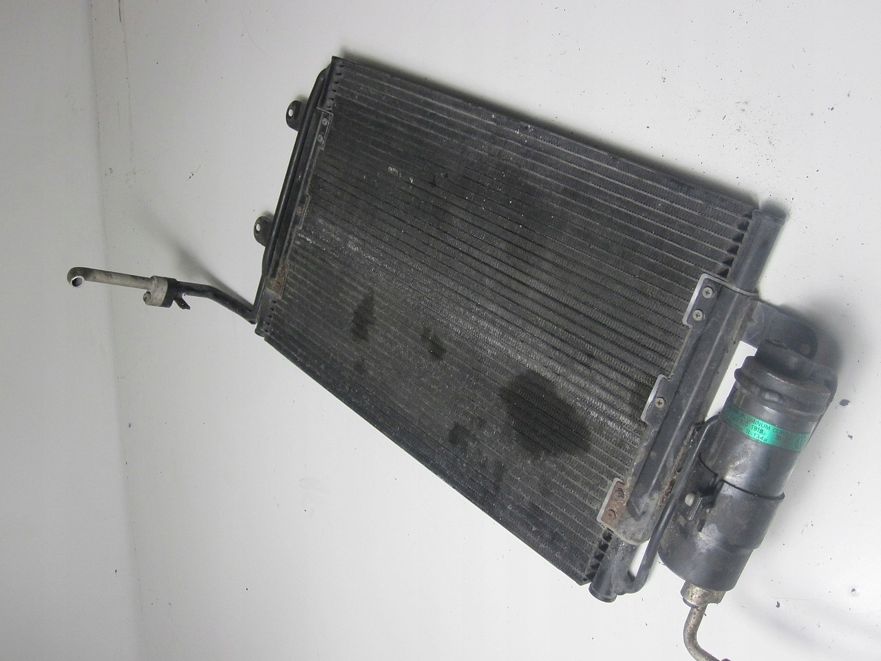 volkswagen oe 1J0 820 411 b конденсатор, радиатор кондиционера