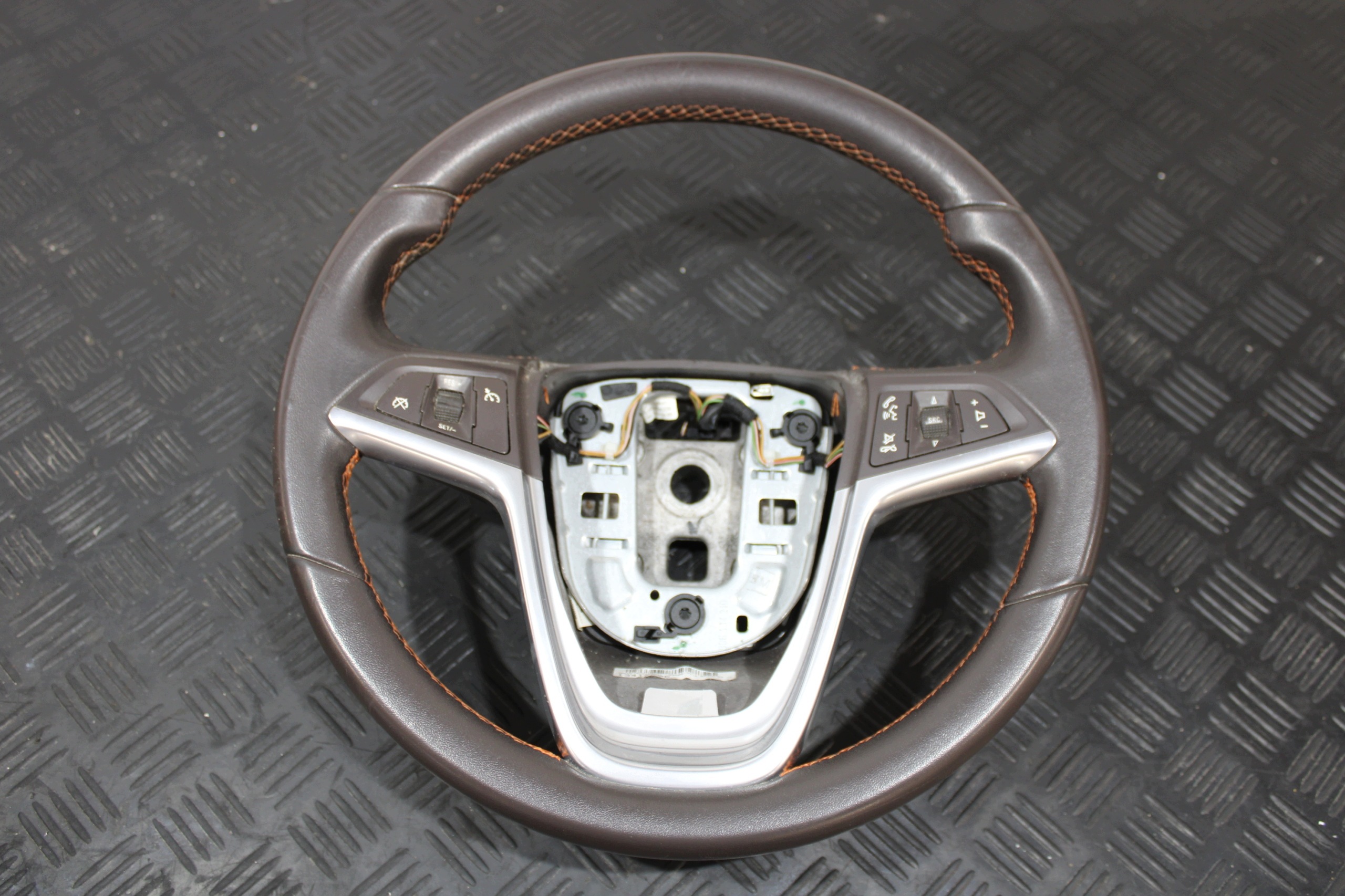 lenkrad MULTIFUNKCJA BRAZ OPEL MERIVA B LIFT