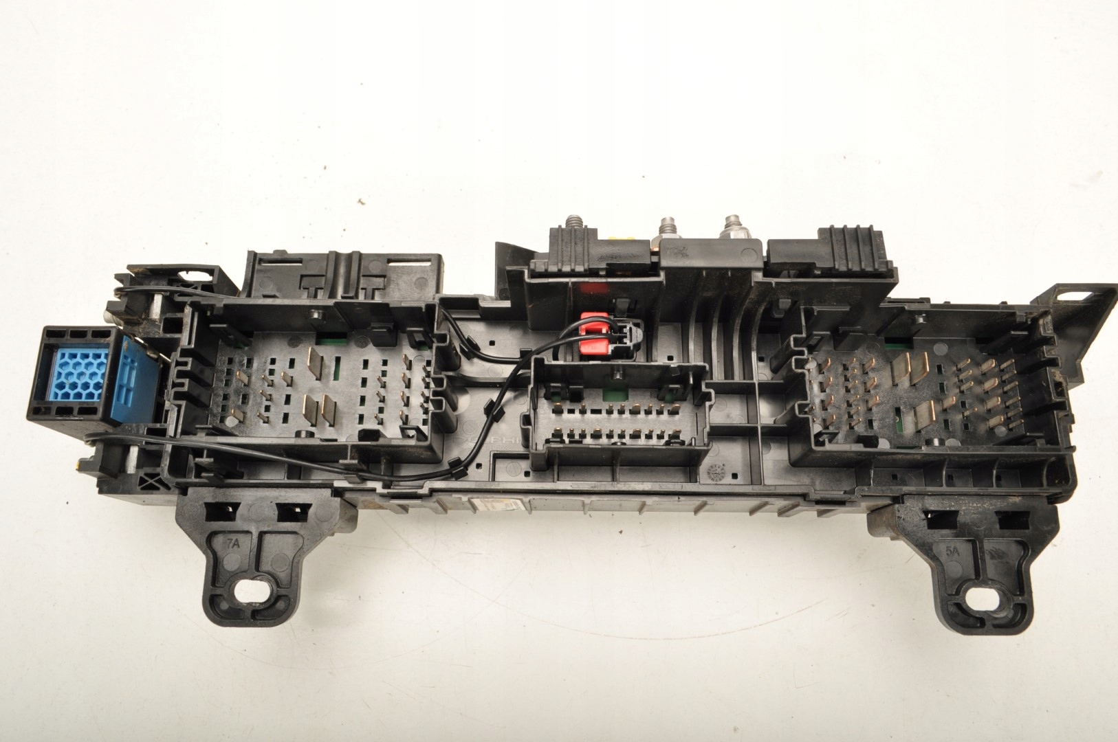 Tesla Model S SKRZYNKA BEZPIECZNIKÓW 1034405-90-C Producent części Tesla