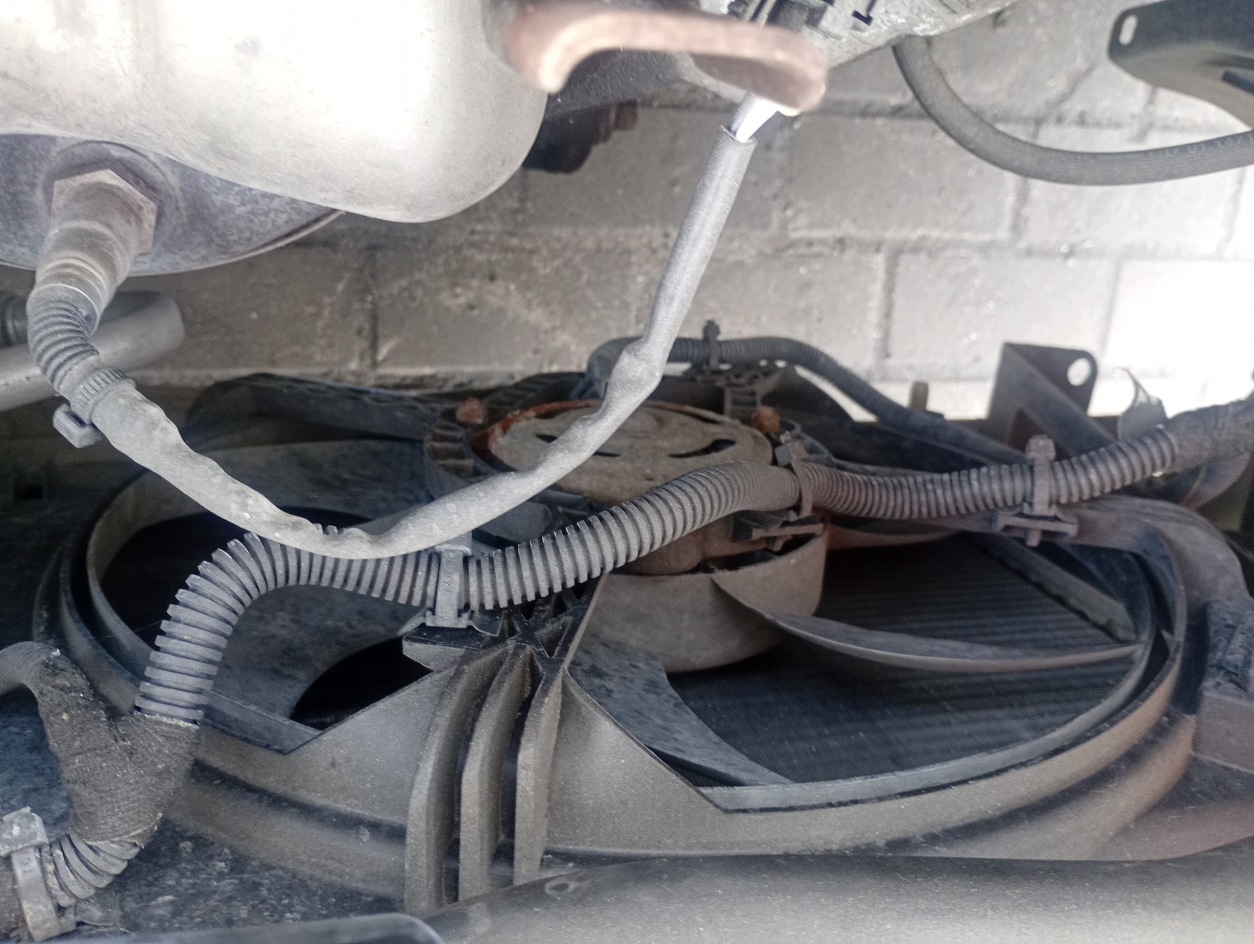 ventilátor MOTORU chladiče OPEL CORSA D 06-14 1.2