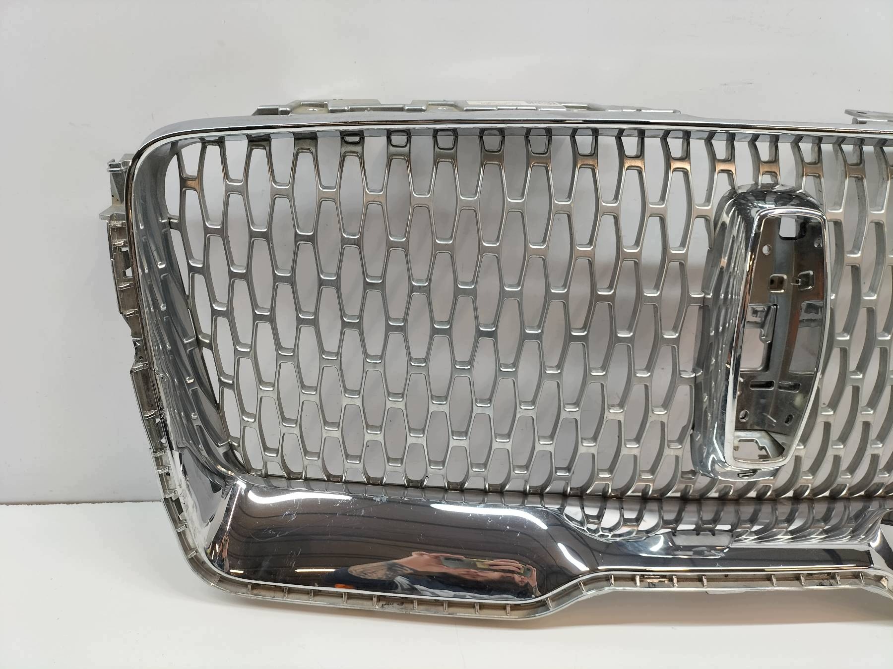 front PREKLADgrill front JL7B-8200-BEW Lincoln Navigator IV (2017-2024)