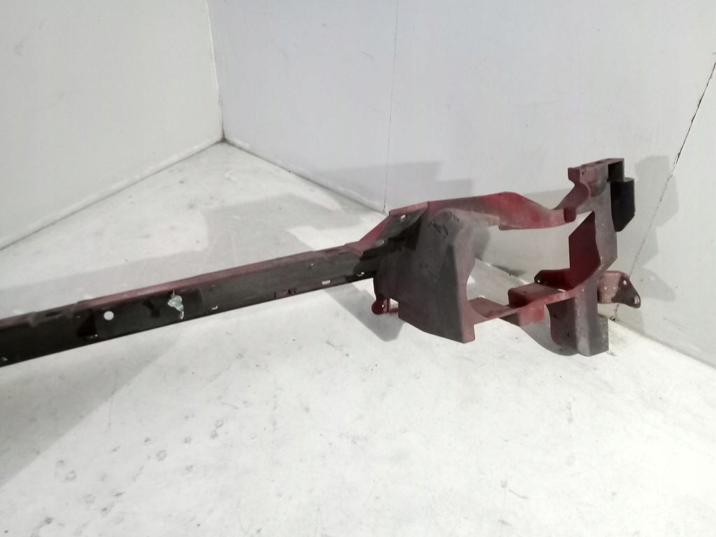 Ford Tourneo Connect and support panel for radiators pillar