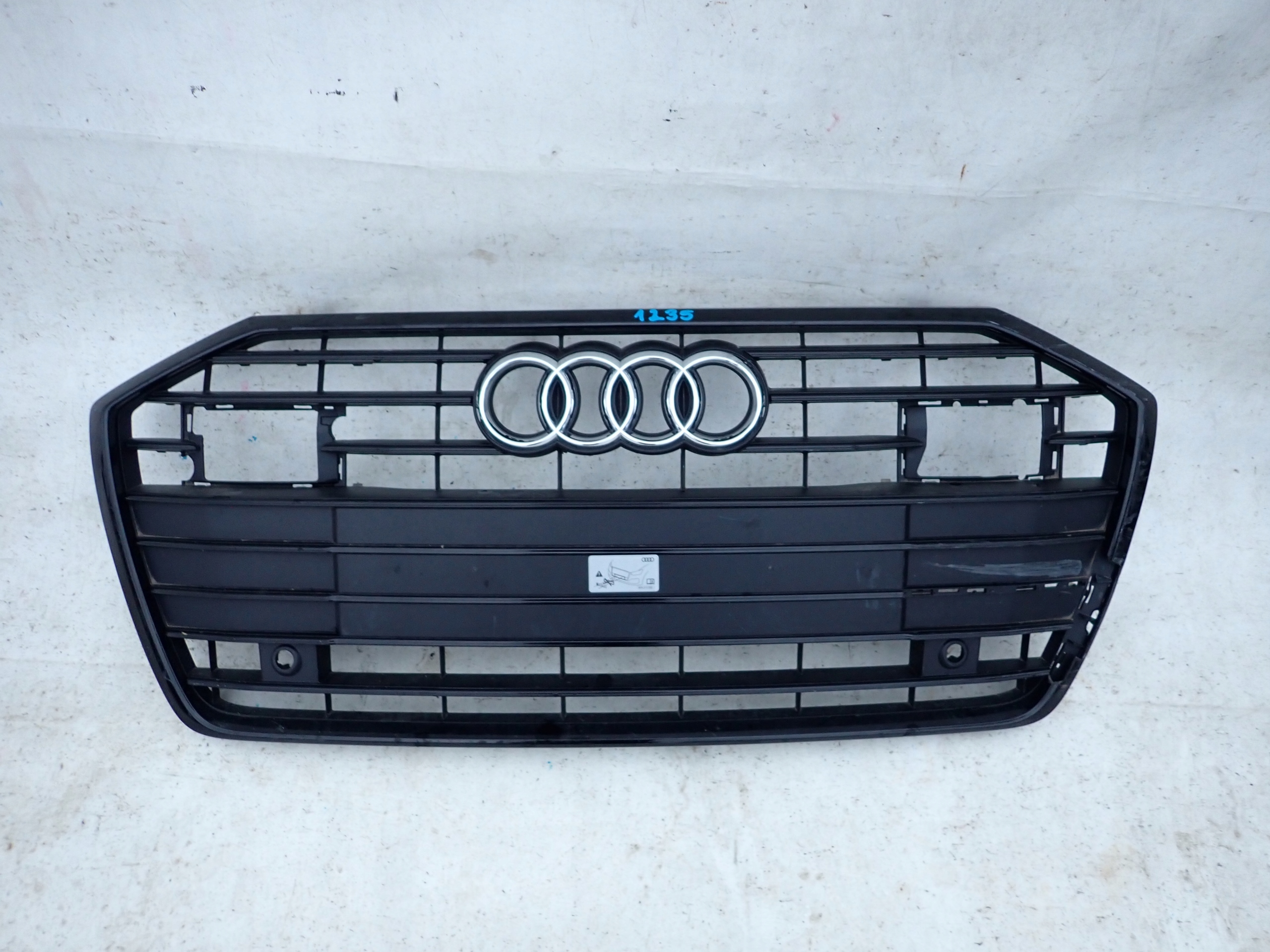AUDI A6 4K0 C8 18- grill grille radiator