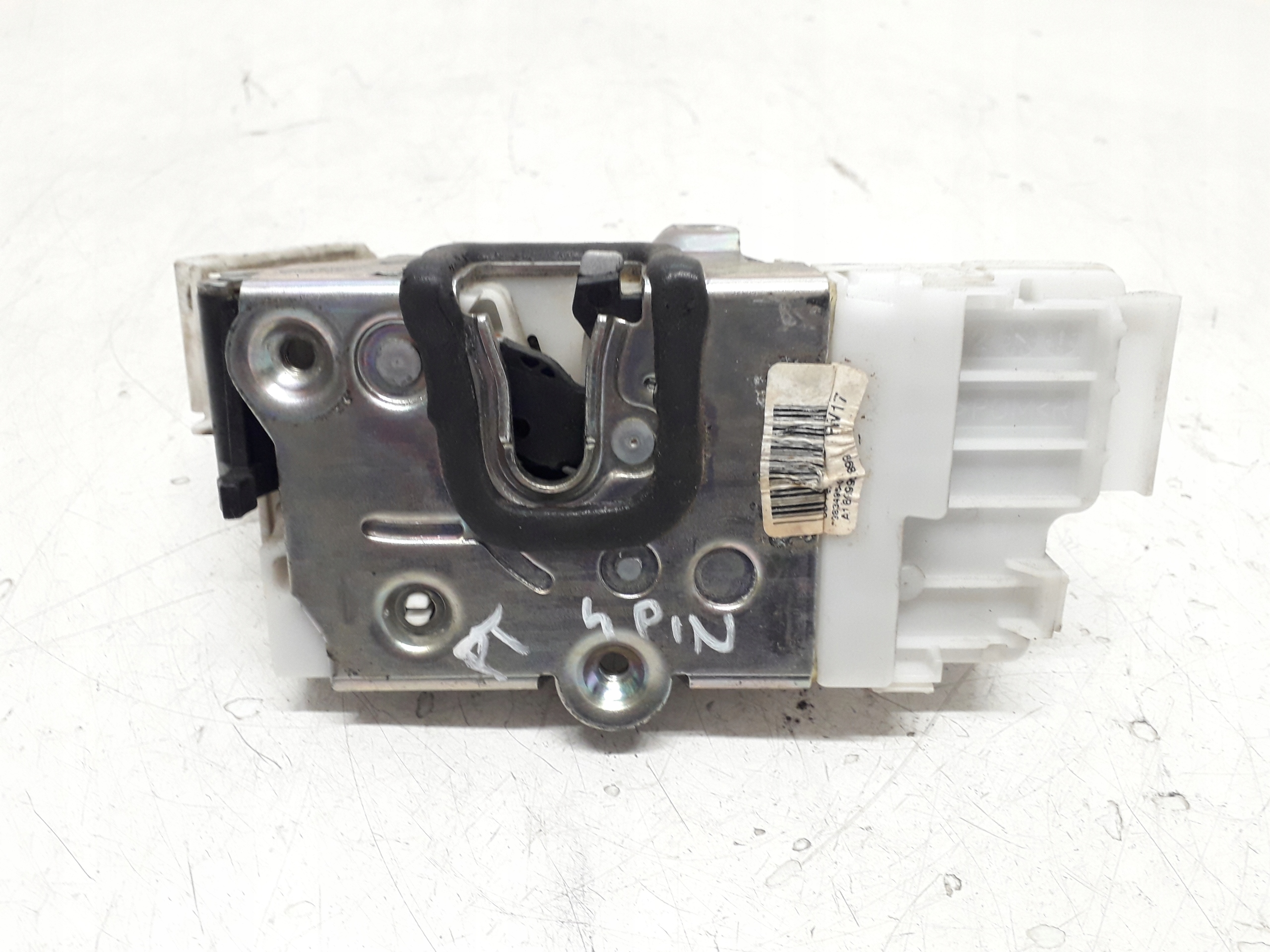 MERCEDES A W169 04-12 ZAMEK DRZWI PRAWY TYŁ 4-PIN 1697302235