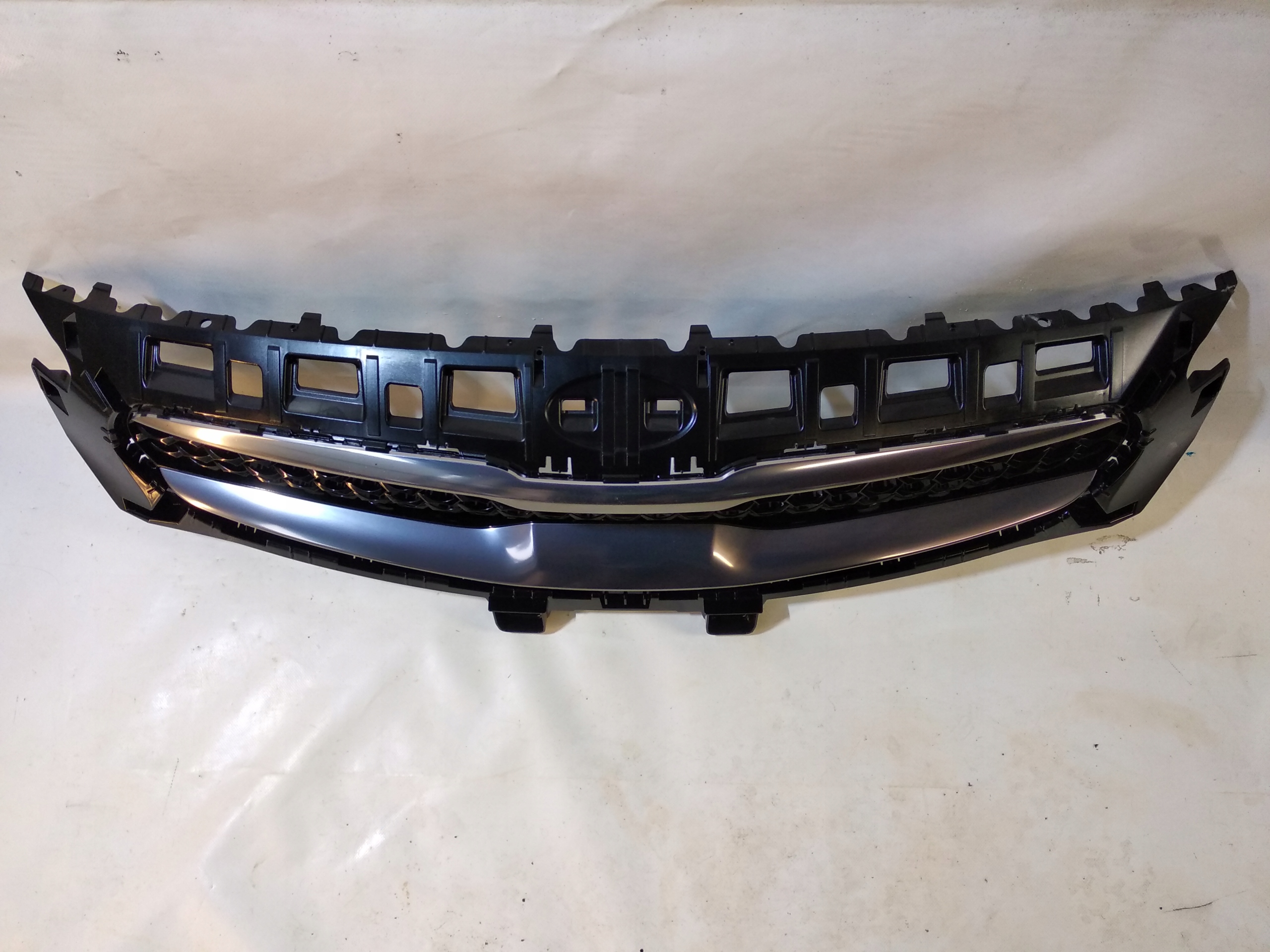 KIA XCEED grill grille radiator front 2019