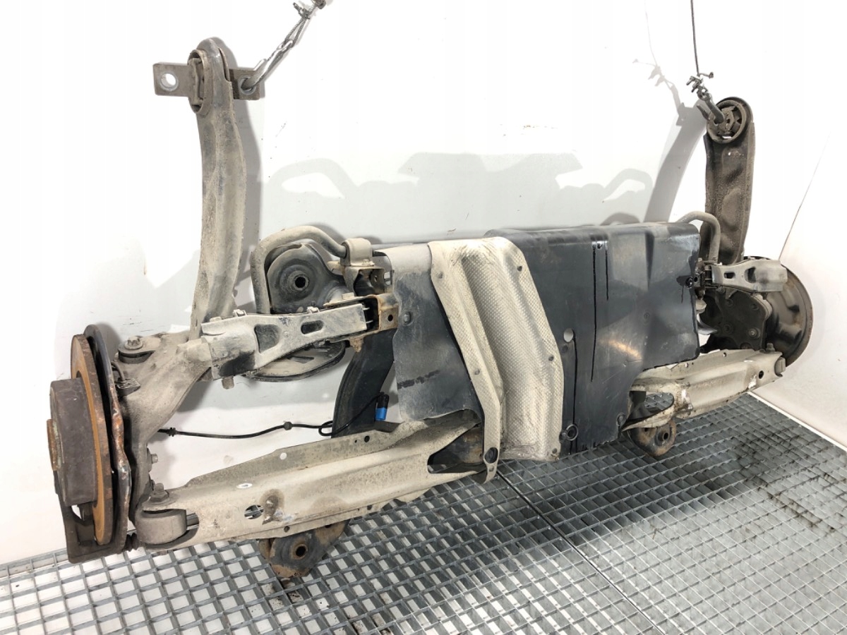 BELKA TYŁ MERCEDES KLASA B Sports Tourer W246 W242 11-18 2012 KPL FV Numer katalogowy części LORK597024