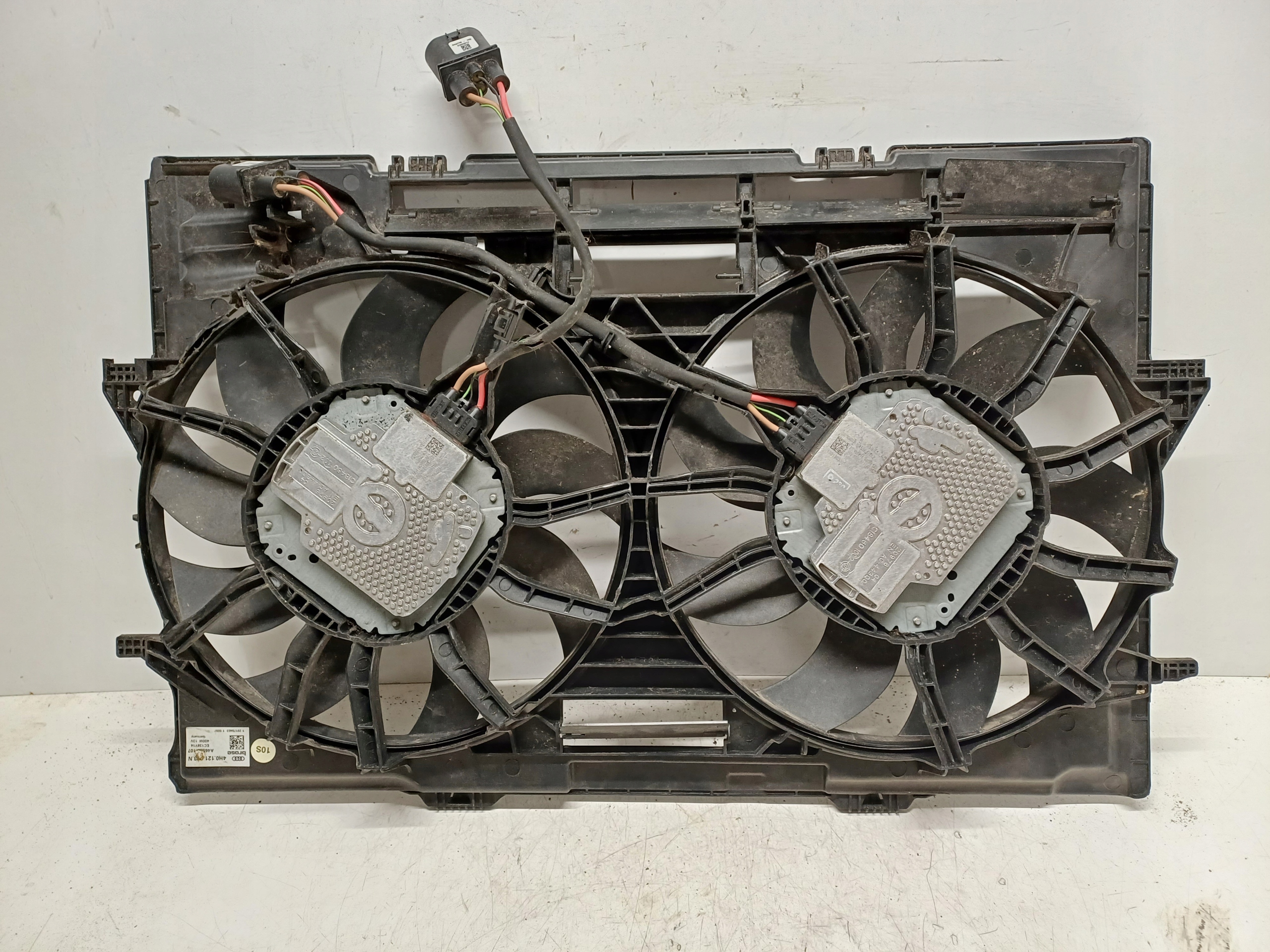 AUDI A6 C7 A8 A5 A4 WENTYLATORY CHŁODNICY 4H0121003N