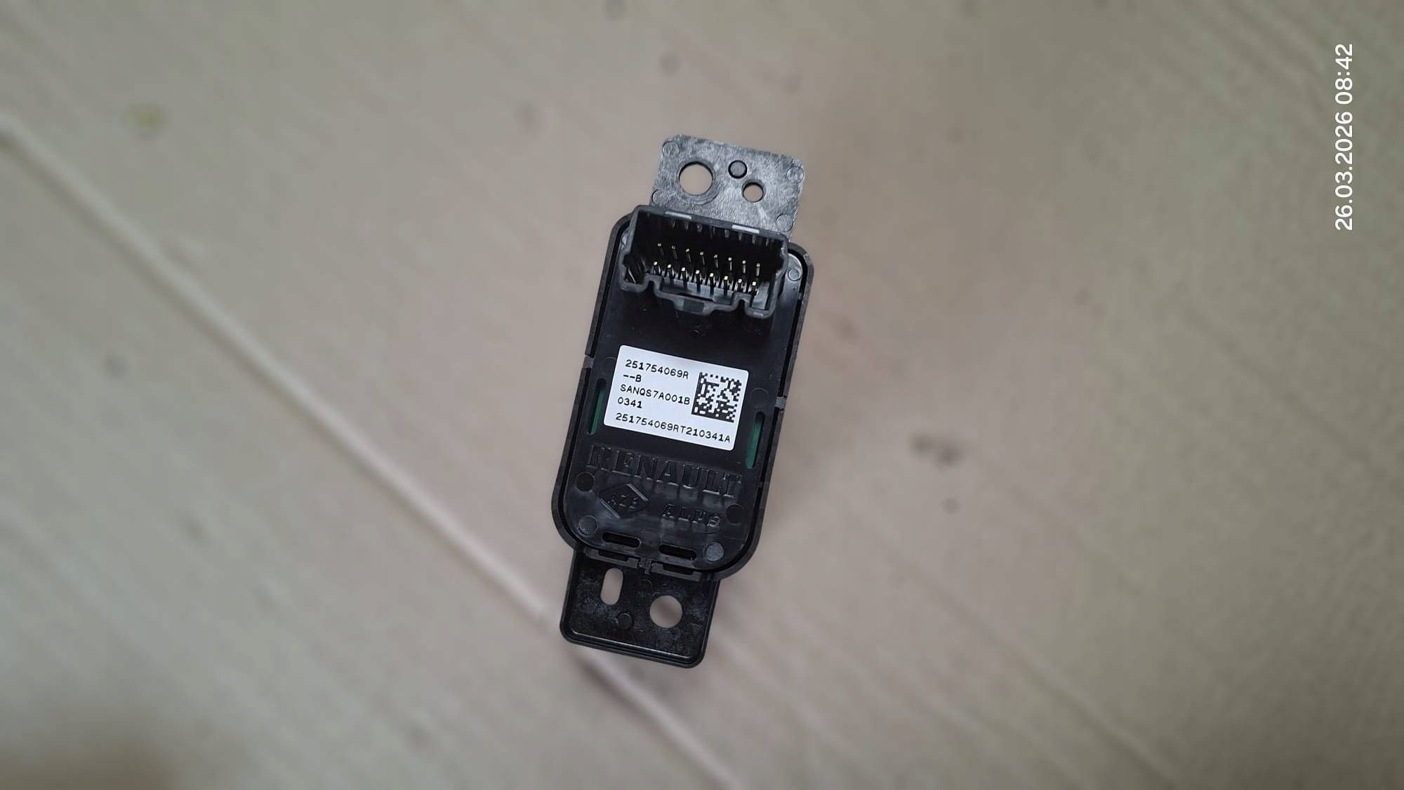 button electric brake Renault Arkana 251754069R