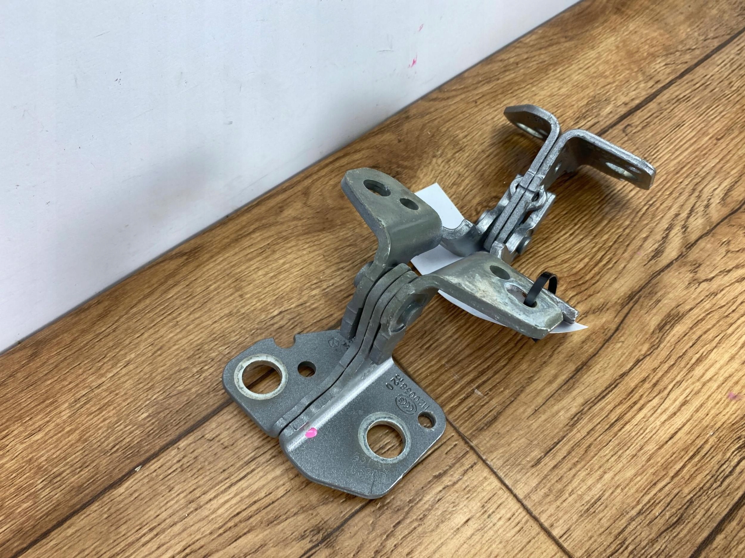 hinges hinge door left front QuadCab Dodge Ram 1500 2019+