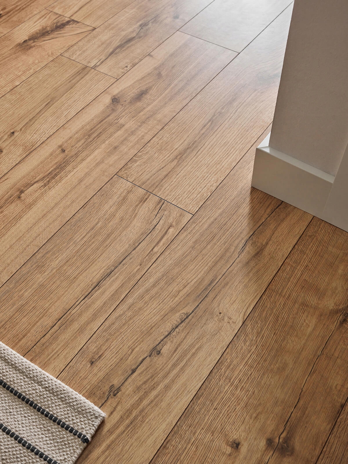 BEŻOWOSZARA MATOWA LISTWA listwy przypodłogowa PCV 8 cm ESP203 VOX ESPUMO Marka Vox