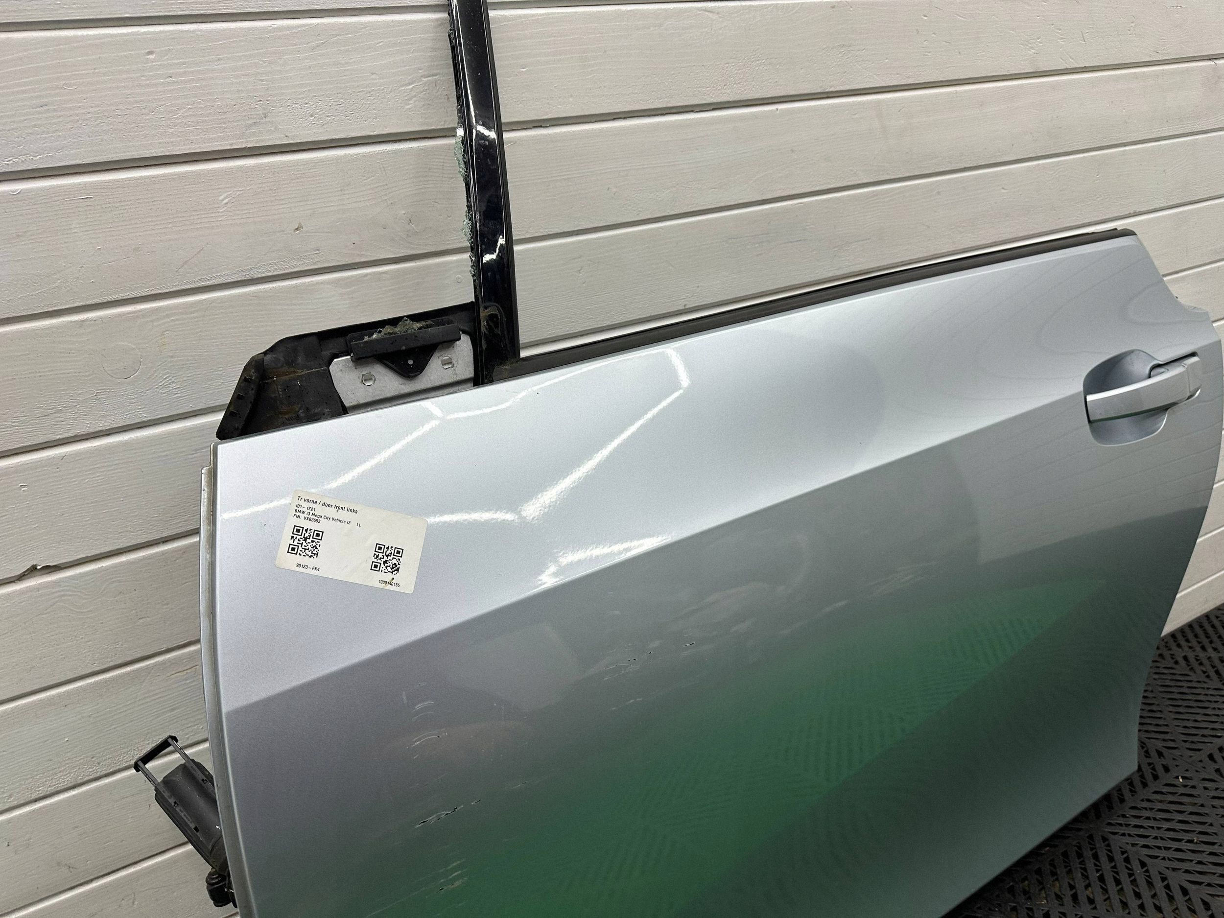 door front front side left BMW i3