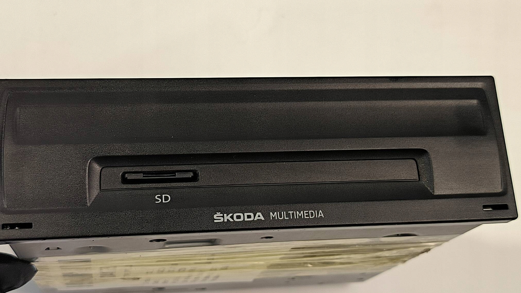 player navigation devices 5Q0035840B SKODA OCTAVIA III
