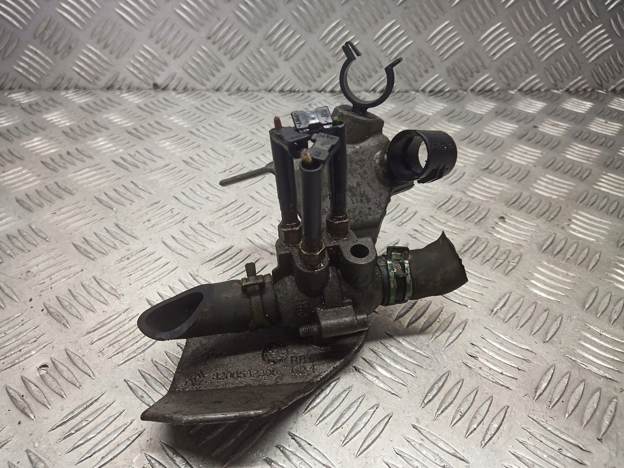 PODGRZEWACZ WODY RENAULT THALIA II 1.5 DCI 8200532396