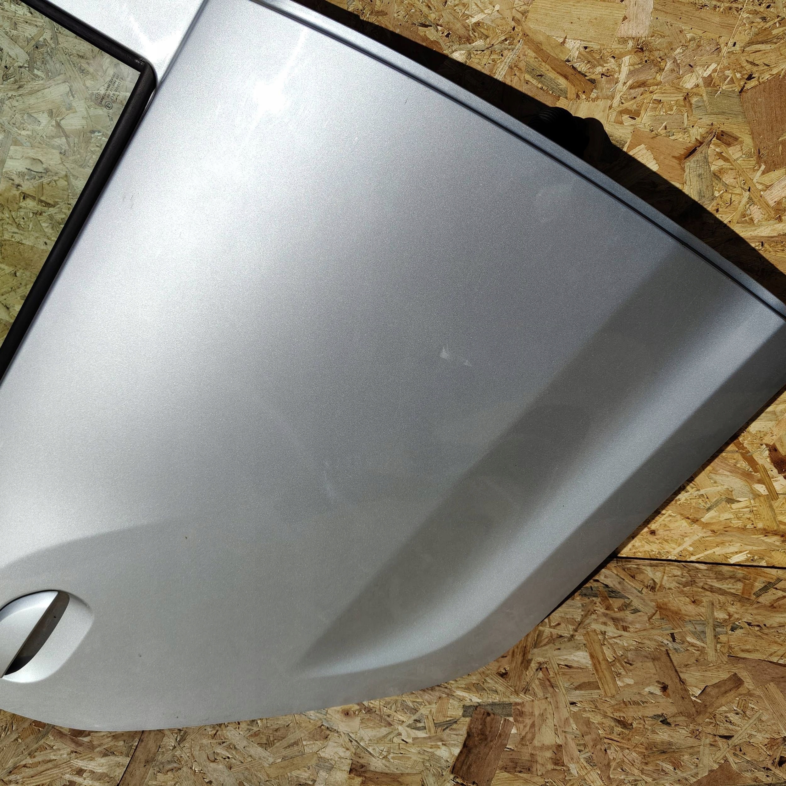 Dacia Sandero II 2018 rear part side right door rear.
