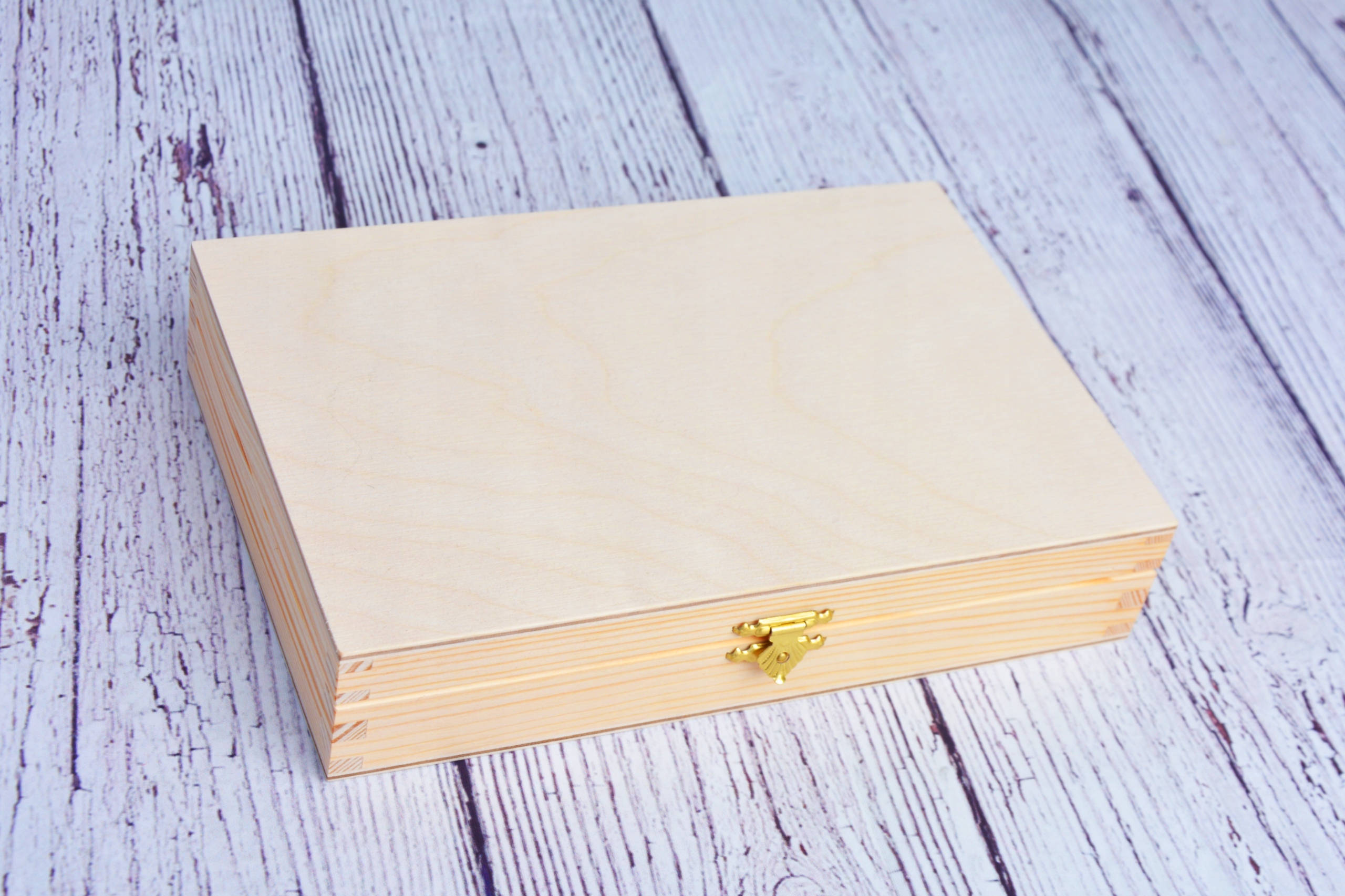 Pudełko na pieniądze PAMIĄTKA ŚLUB WESELE ŻYCZENIA NA DREWNIANEJ TABLICZCE Wysokość produktu 16.8 cm