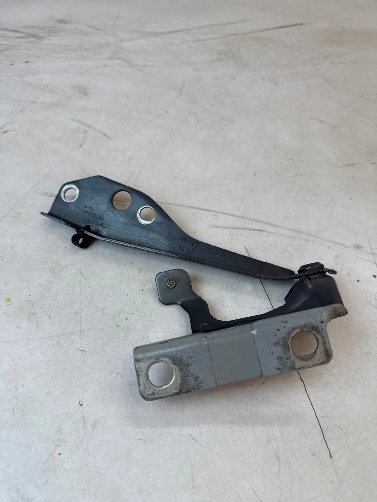 hinge bonnets front front right Volvo C30 S40 II V50