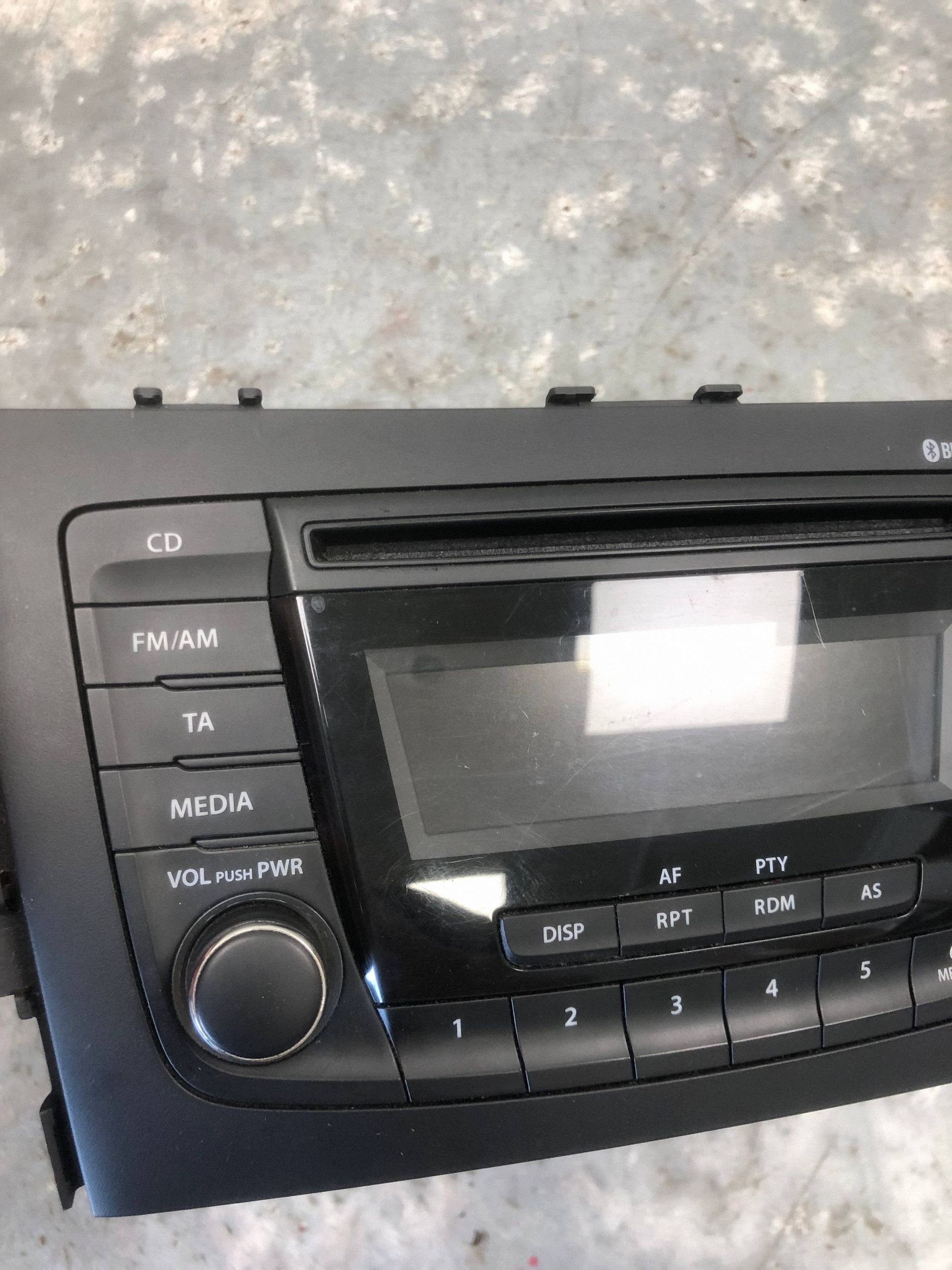 RADIO CD SUZUKI CELERIO 39101-84M10