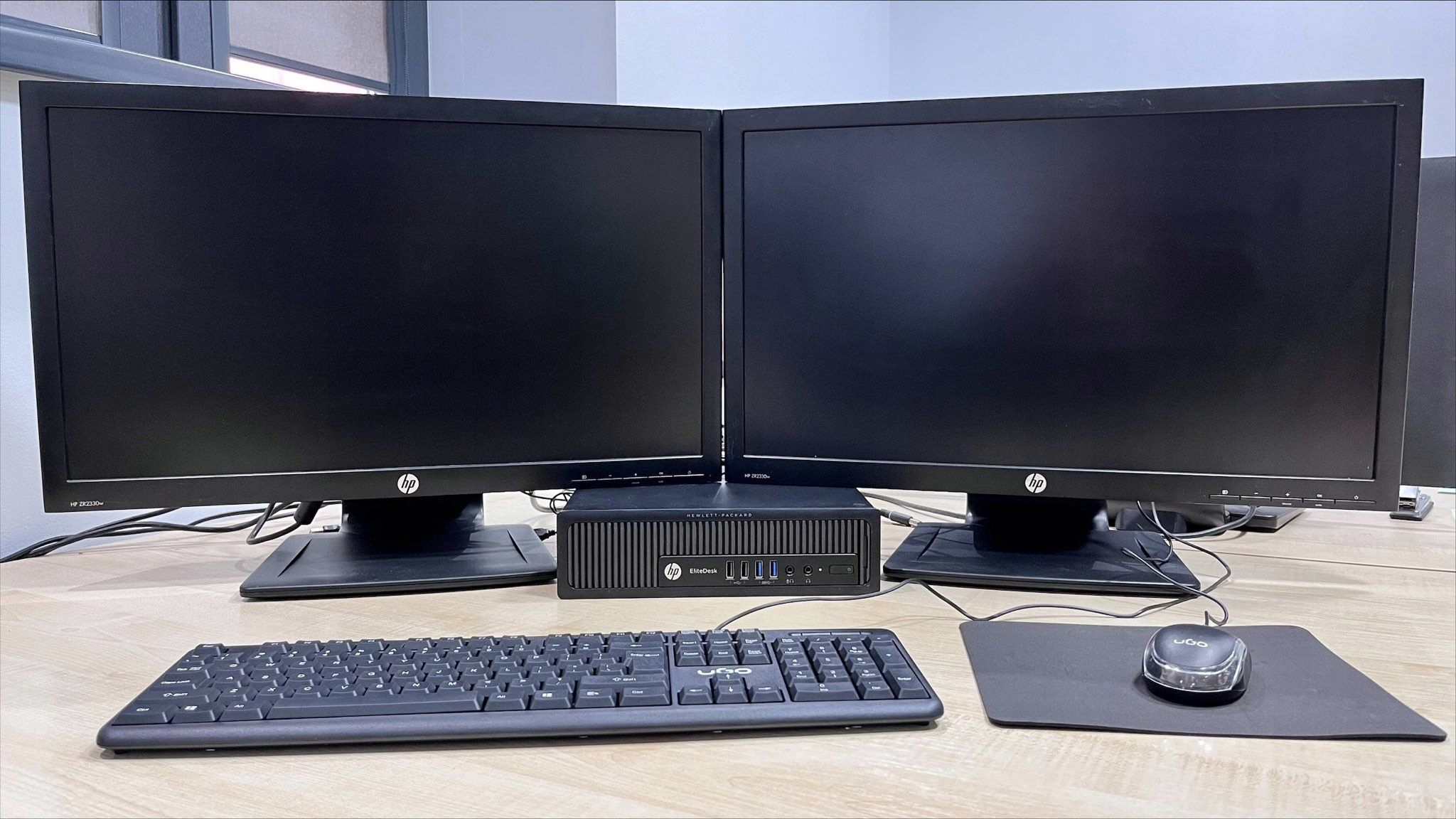 ZESTAW PC DWA MONITORY HP 800 G1 Core 3.4GHz 8/960GB SSD WiFi LED 23' WIN11 System operacyjny Windows 11 Professional