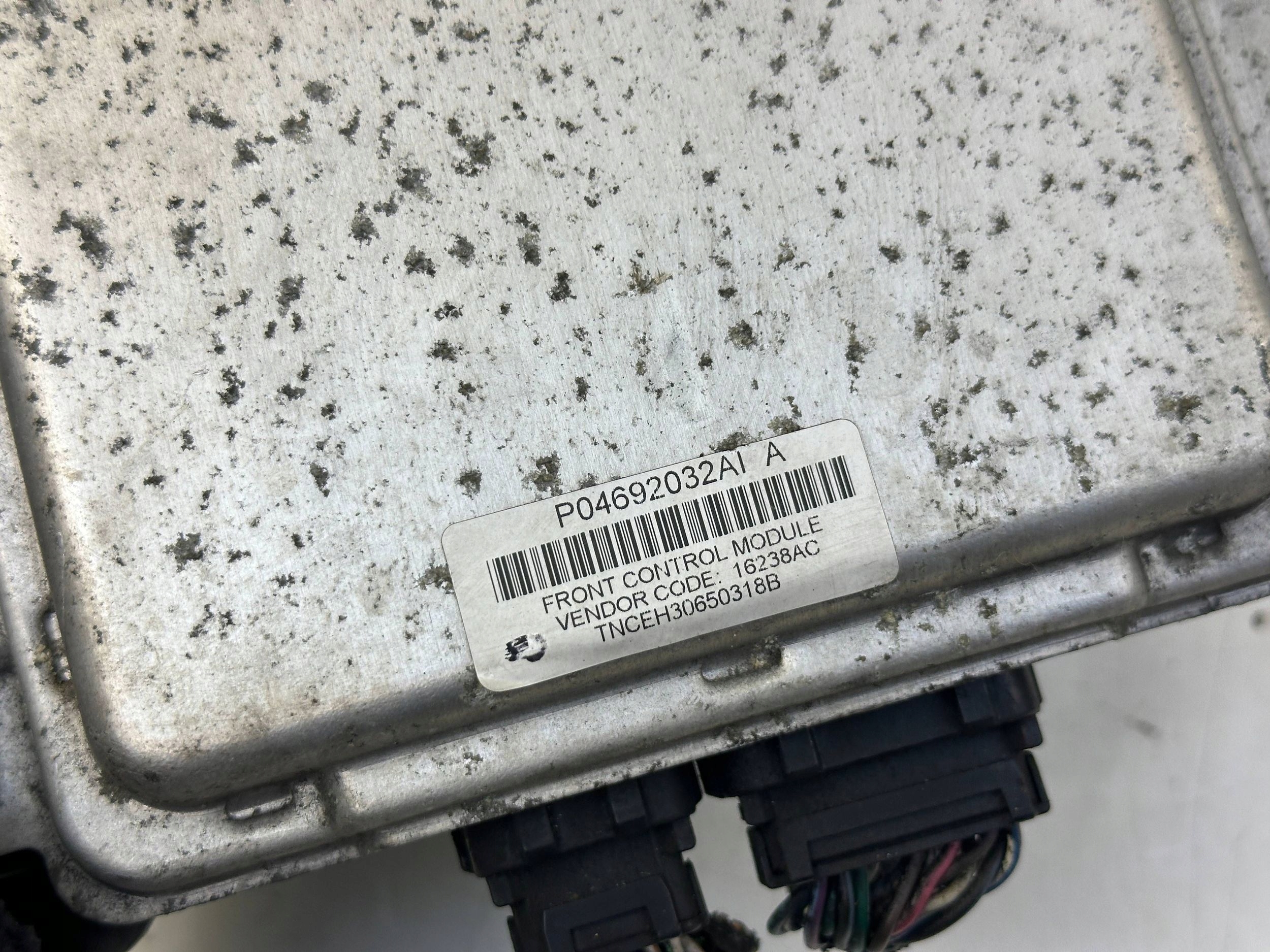 блок предохранителей модуль управления P05087269AJ CHRYSLER 300C