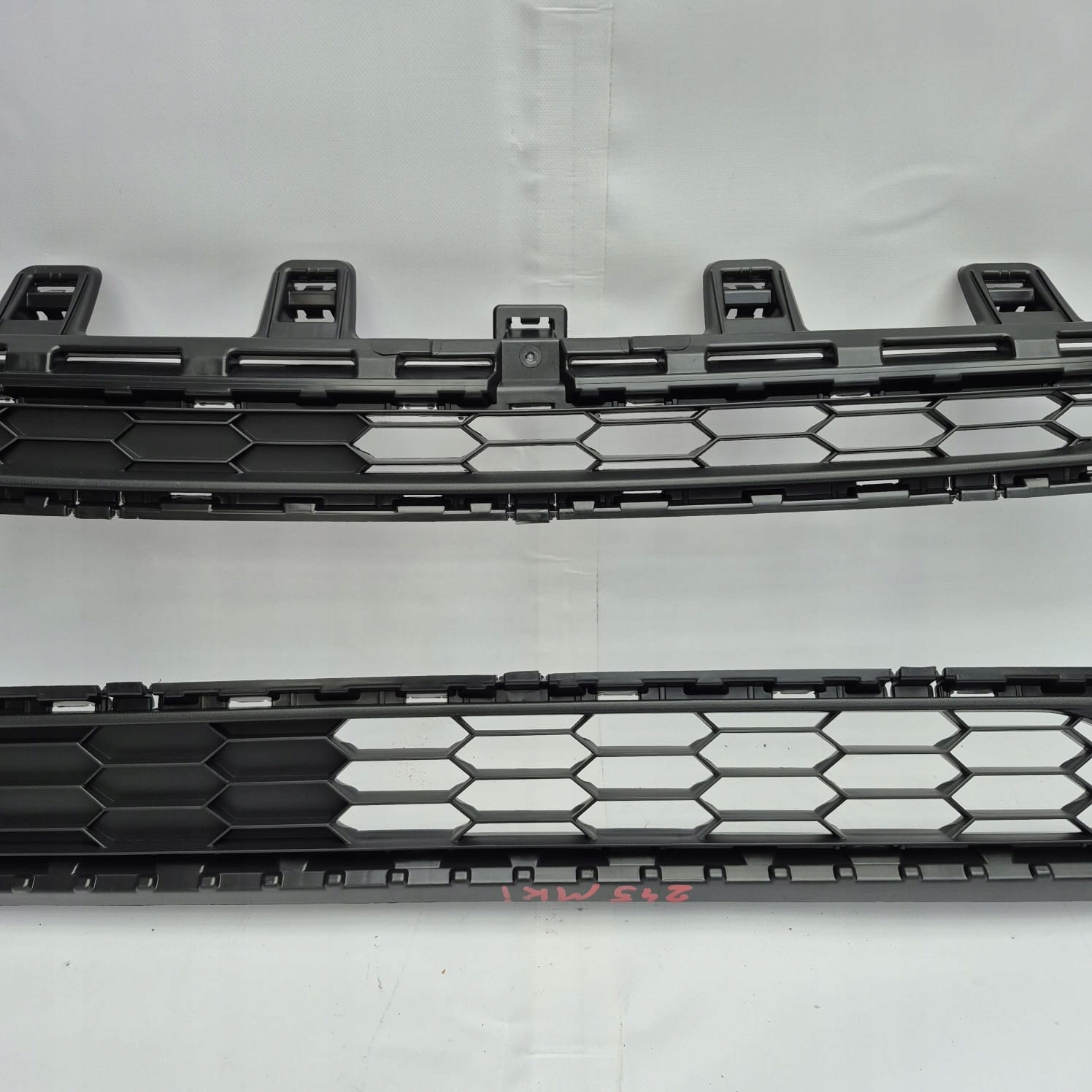 VW UP LIFT 16-23 Lüftungsgitter der Stoßstange mitte