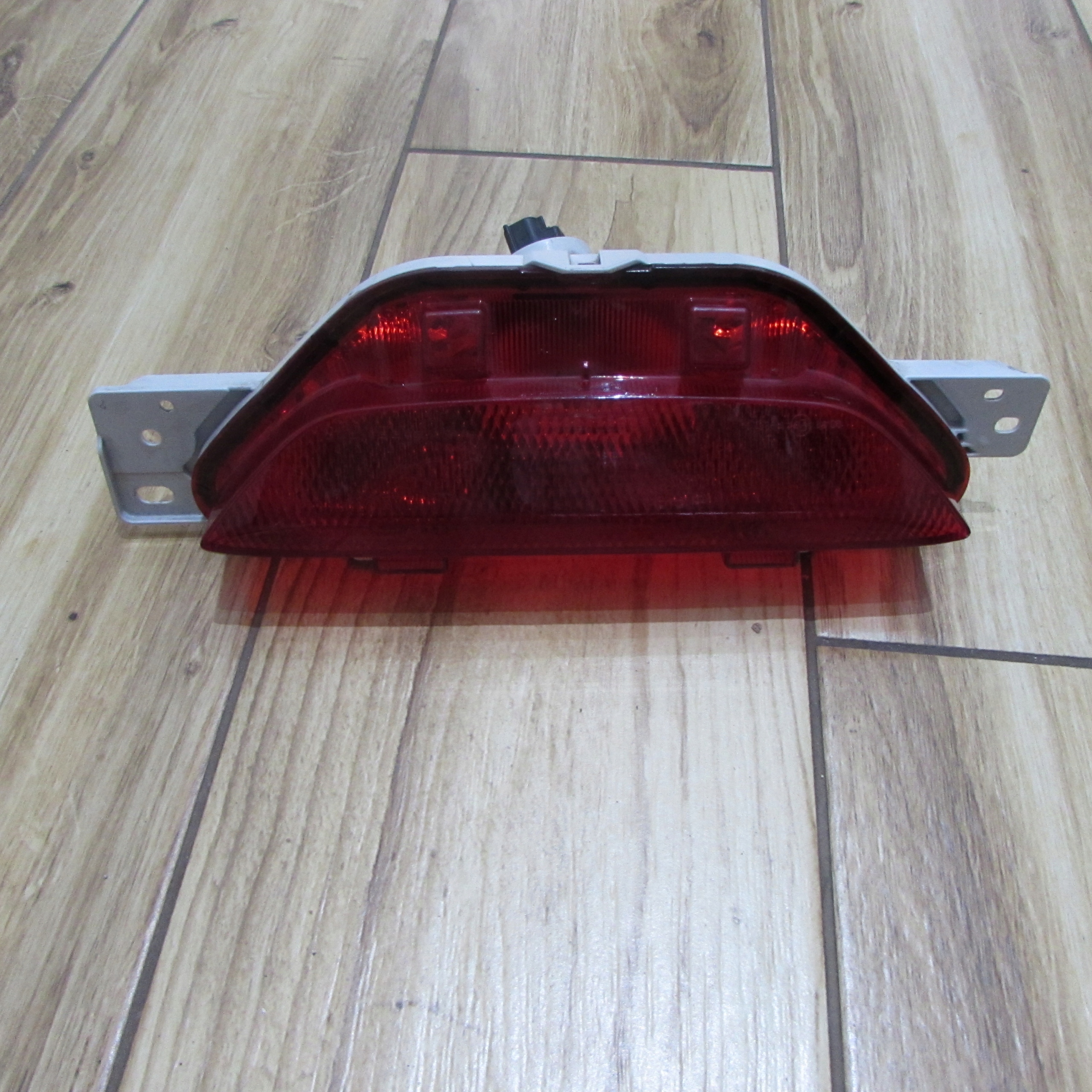Задний противотуманный фонарь TOYOTA C-HR 81480-F4010