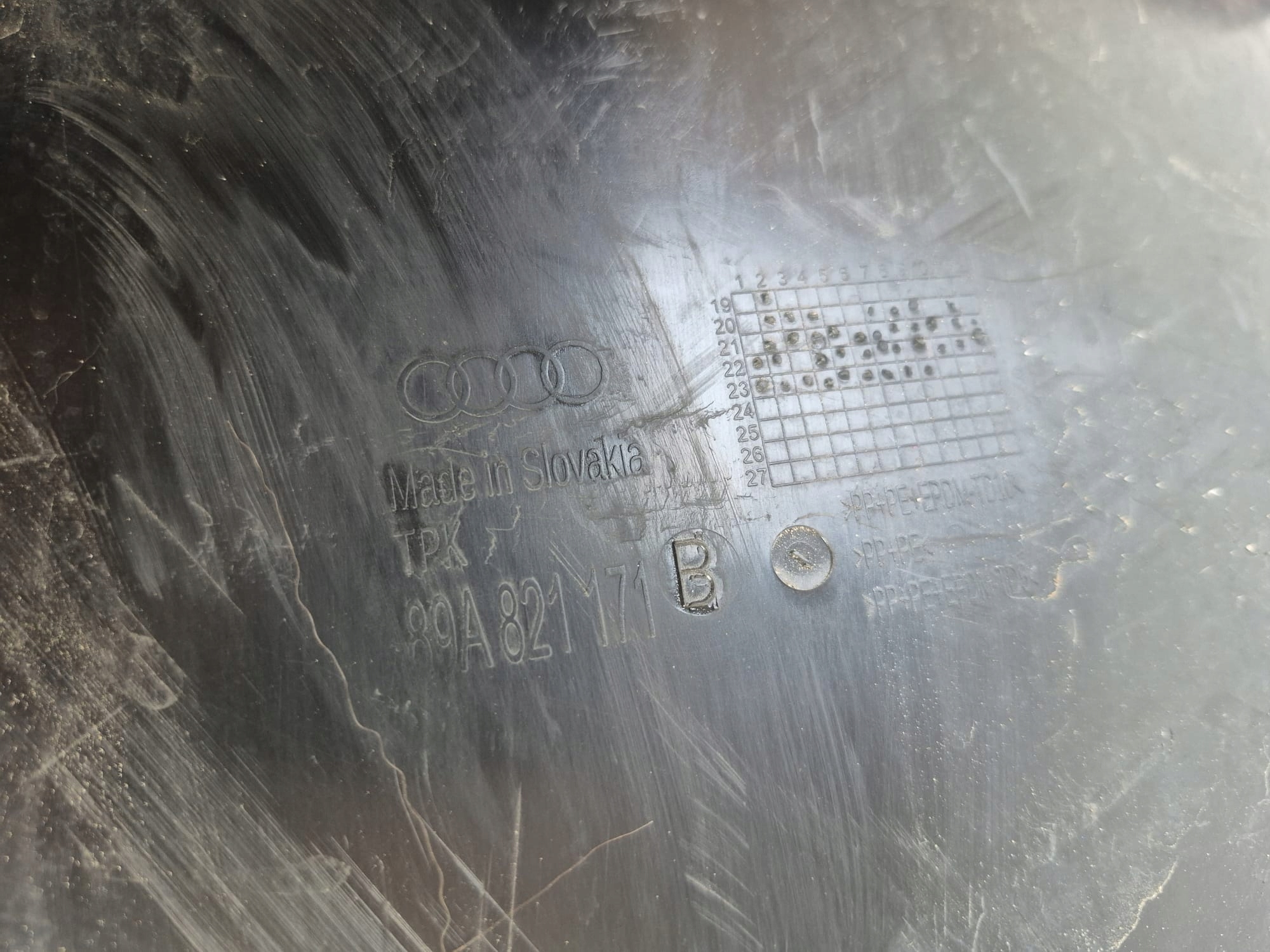 AUDI Q4 E-TRON 89A 22- mudguard left front front 89A821171