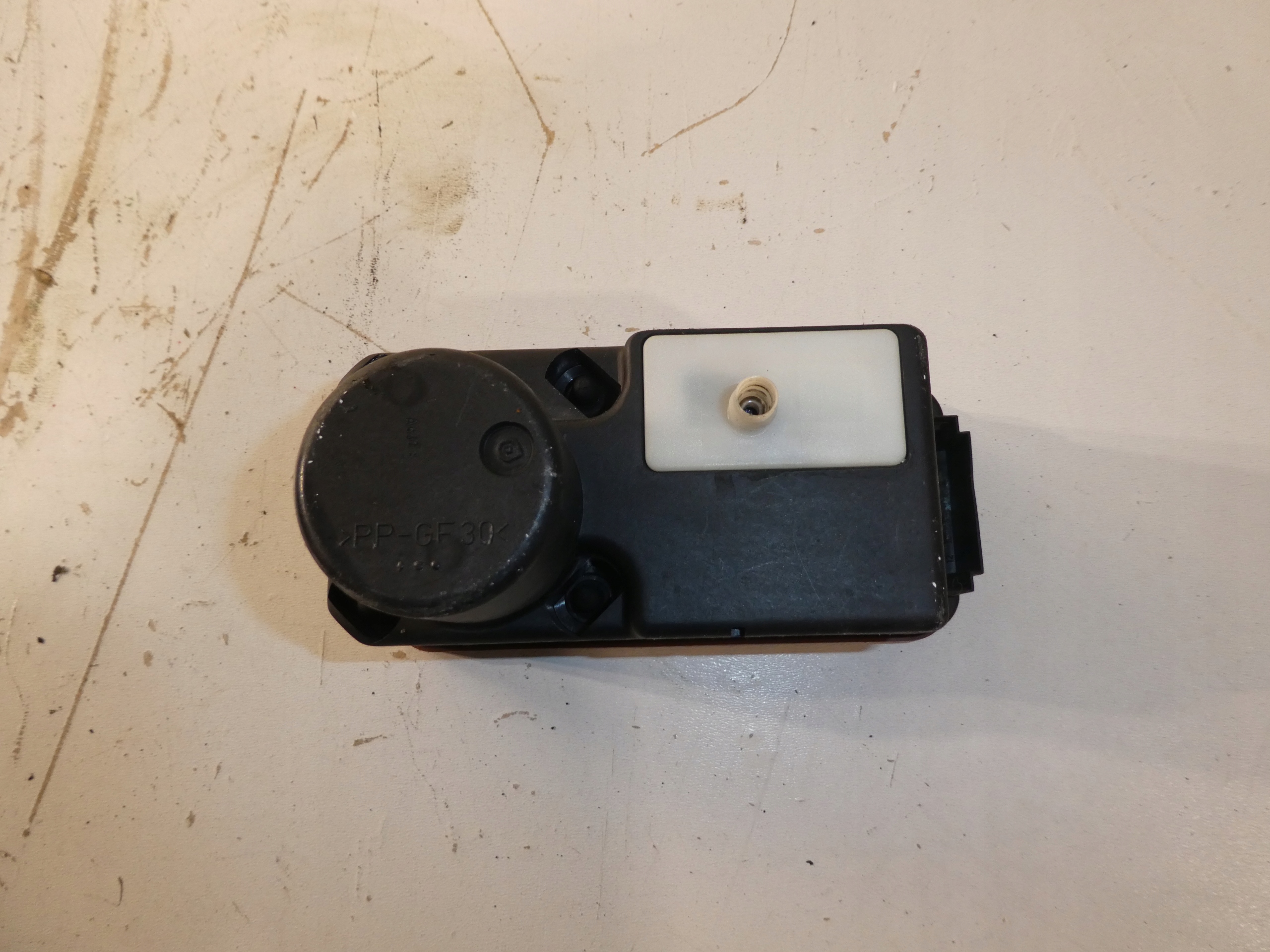 POMPA DELLA SERRATURA CENTRALE VW GOLF III 1H0962257