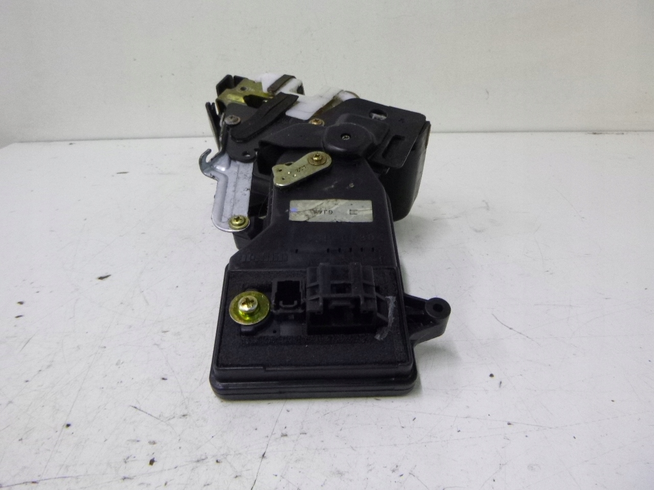 lock door front right Mazda 6 GG 2002r.